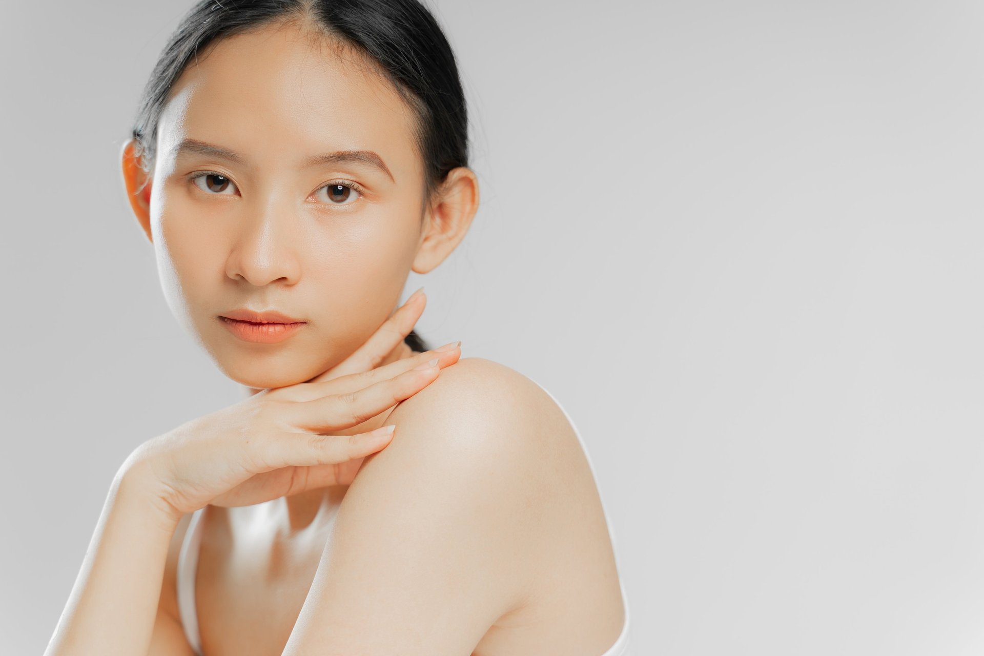 black and white bed linen