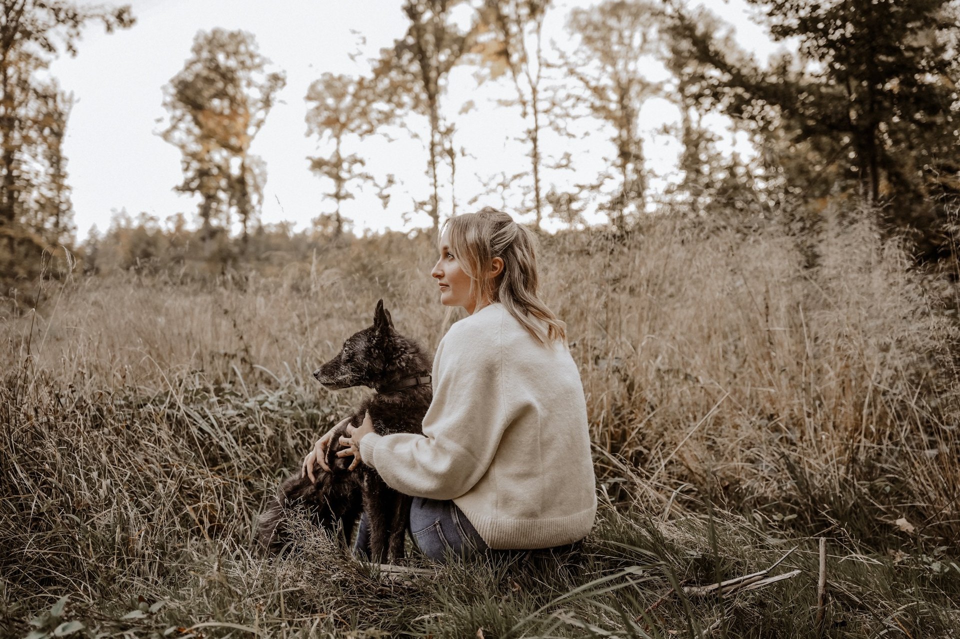 black and brown leather padded tub sofa