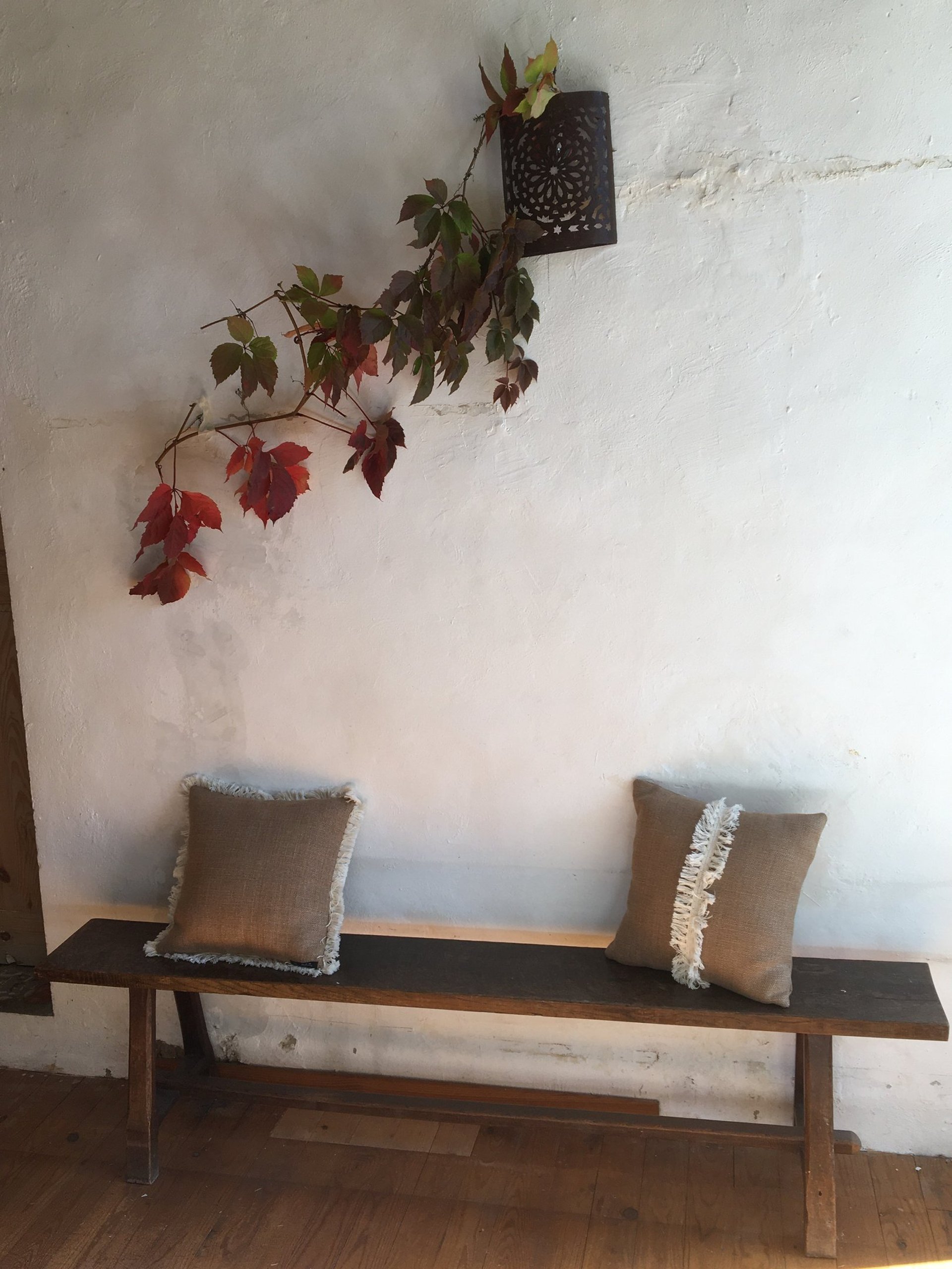 black and white bed linen