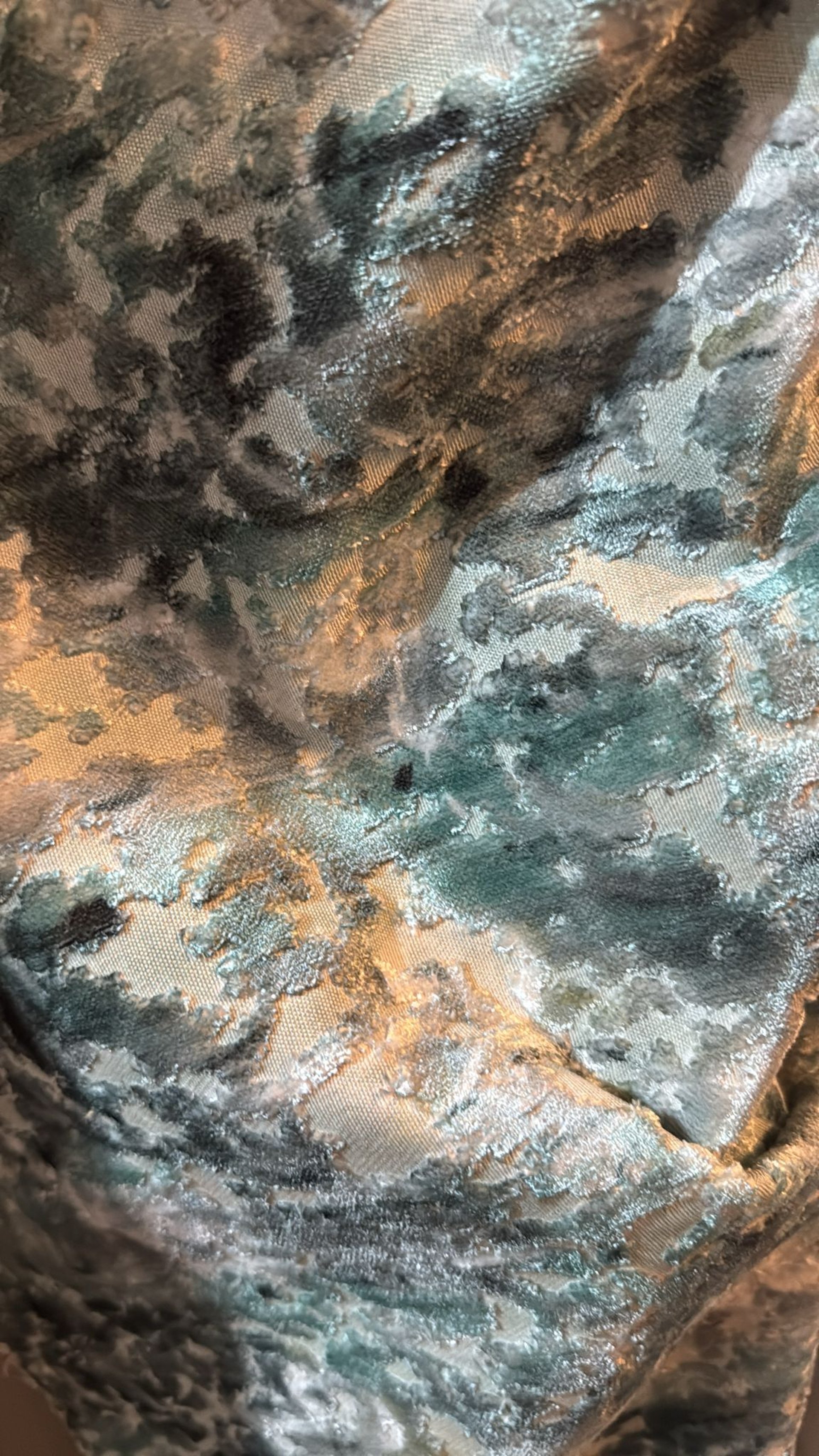 black and white bed linen