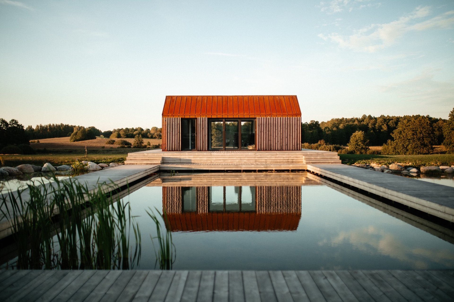 black and white bed linen