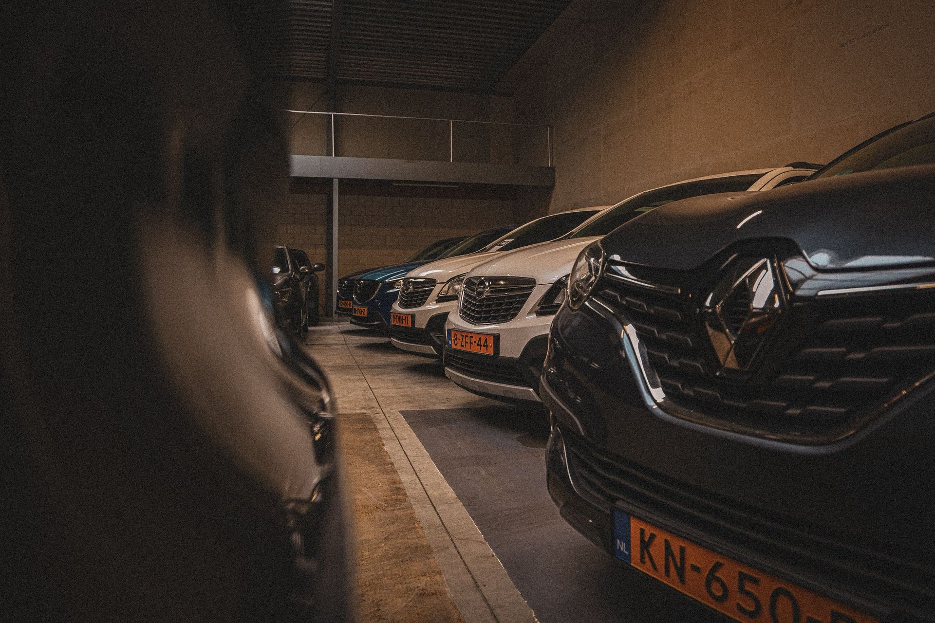 black and white bed linen