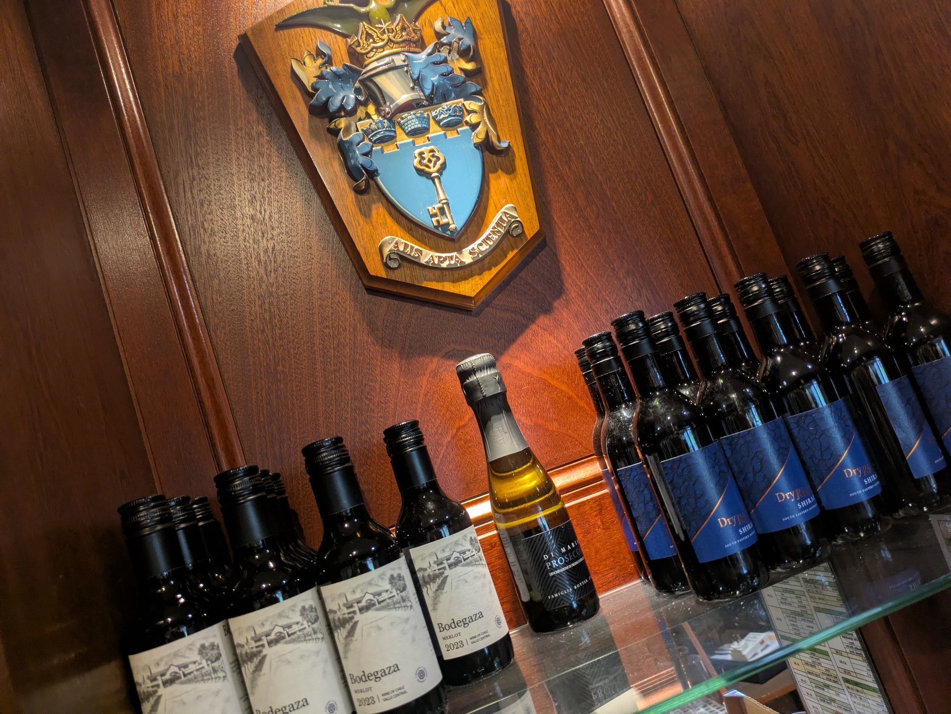 gray computer monitor