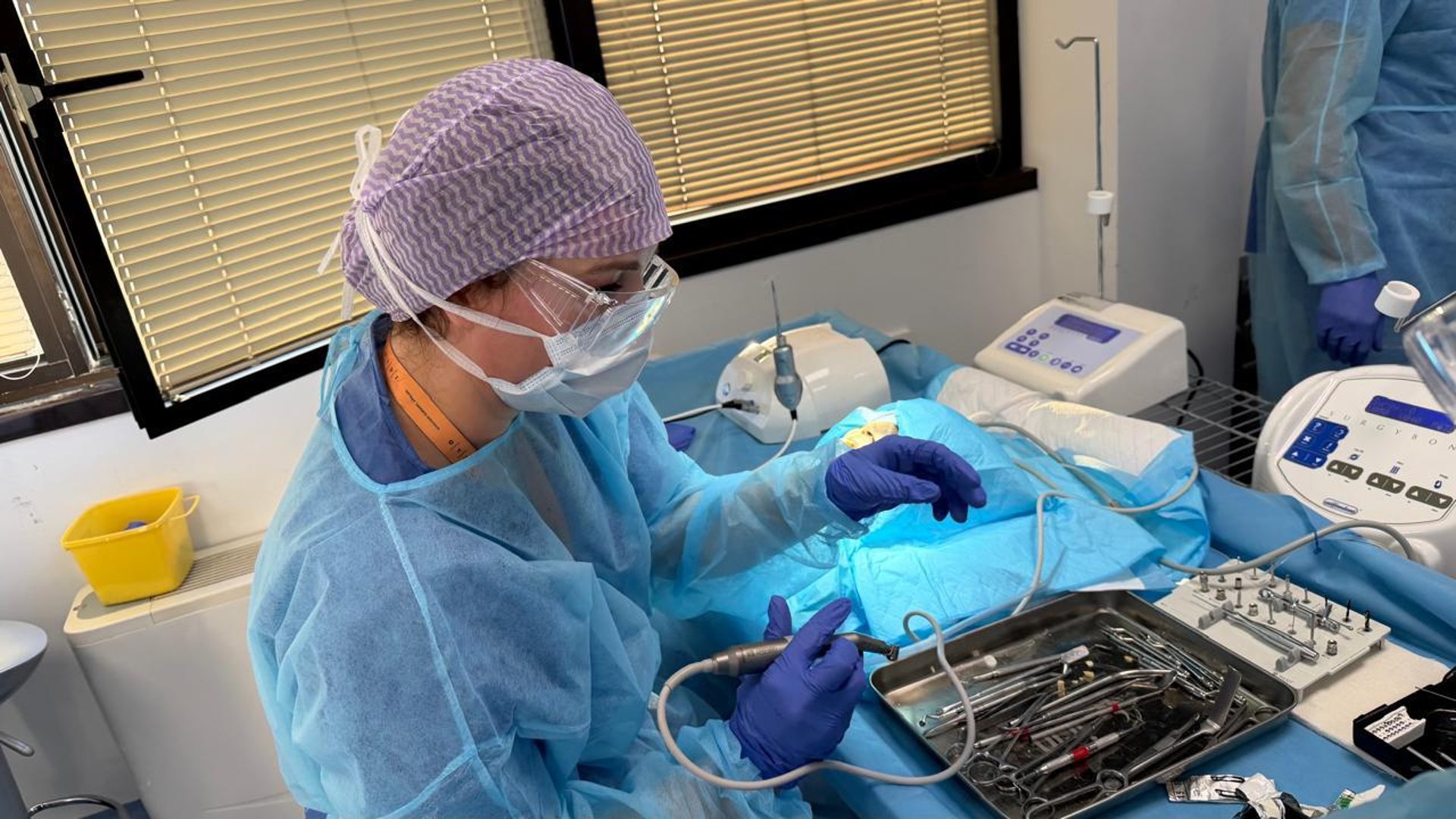 black and white bed linen