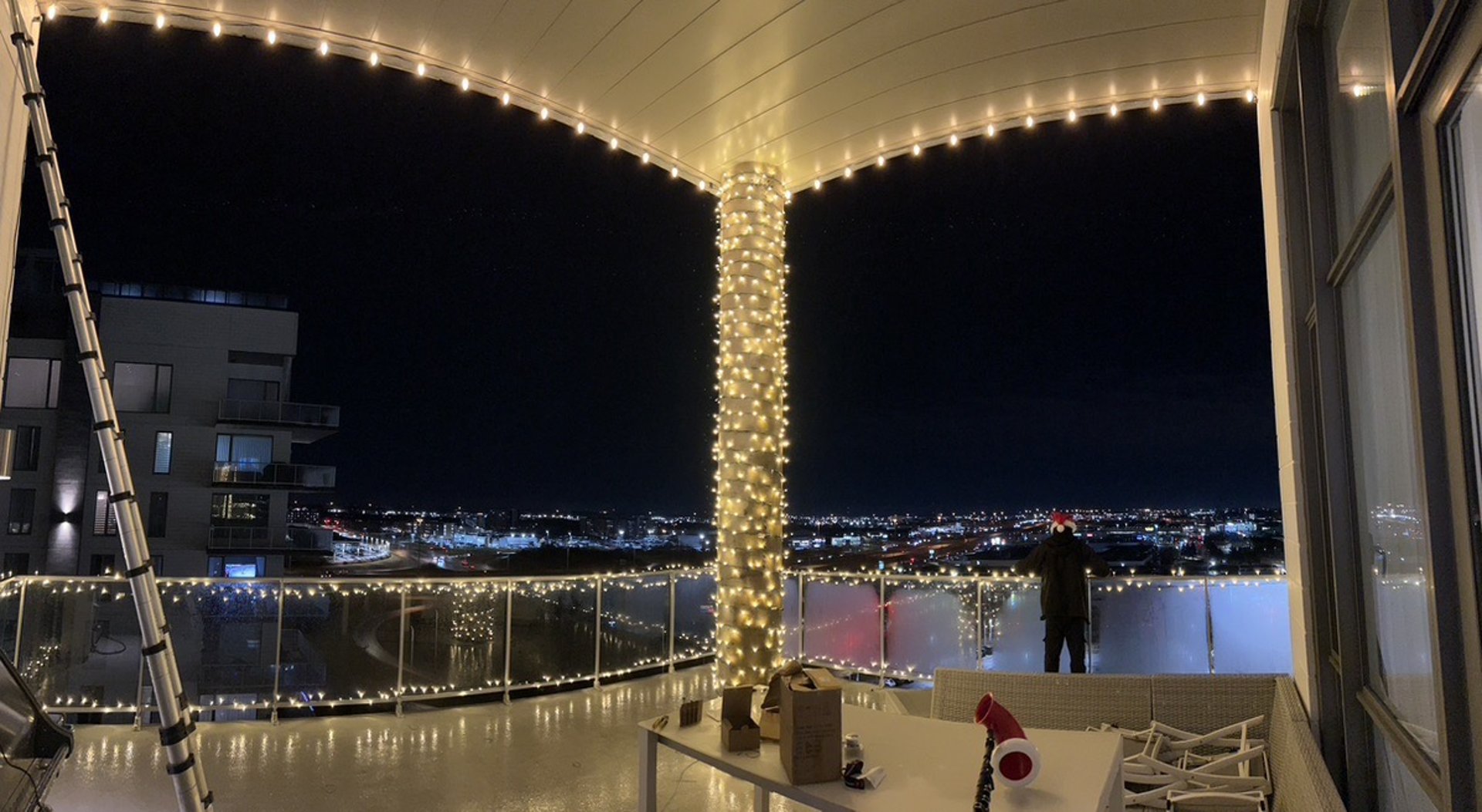 black and white bed linen