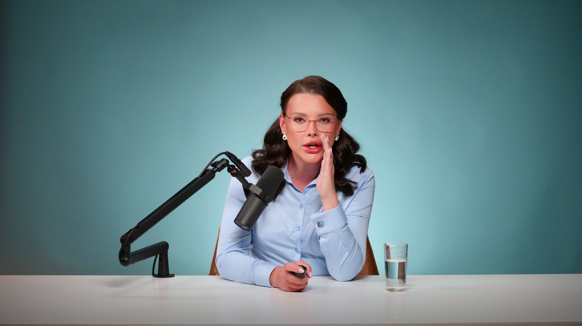 Студия для записи подкастов Москва. Качественный свет и звук для вашего шоу.