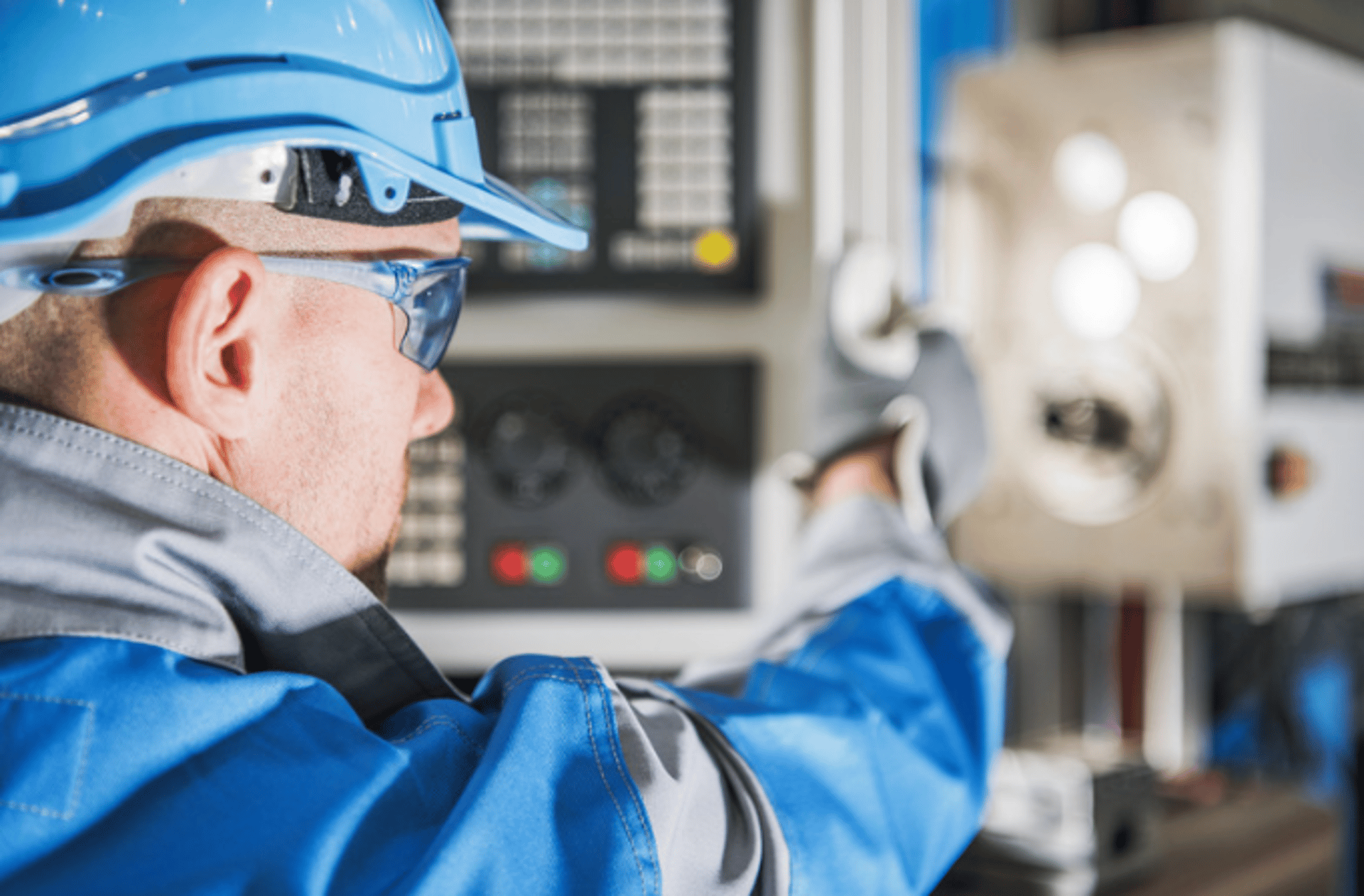 an abstract photo of a curved building with a blue sky in the background