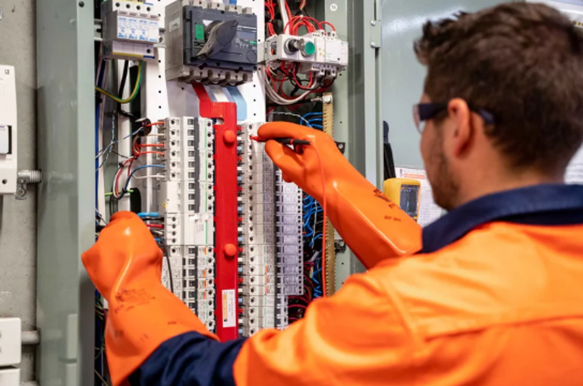 an abstract photo of a curved building with a blue sky in the background