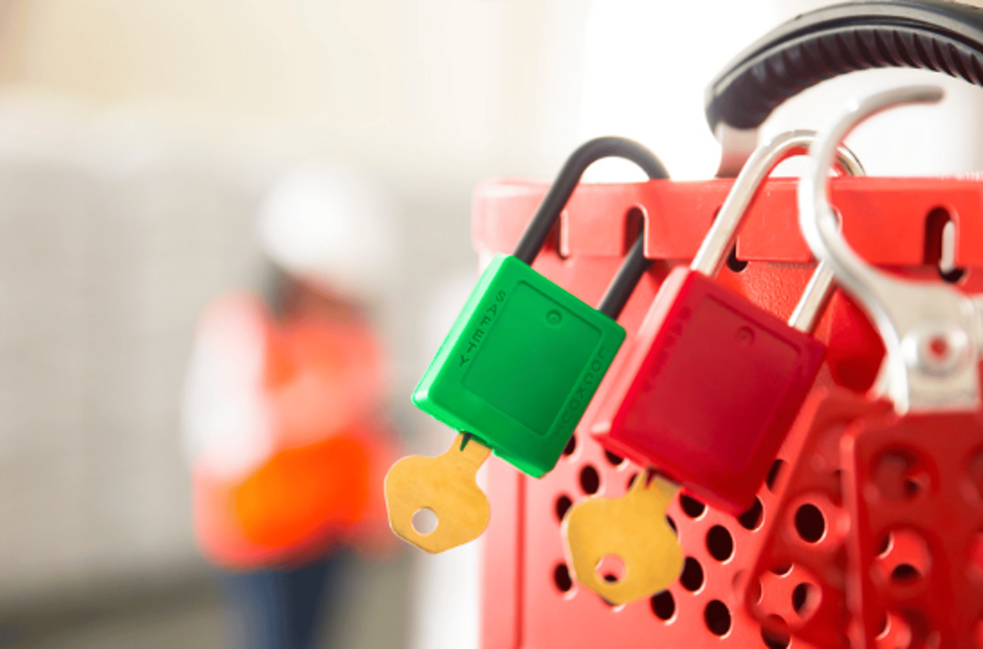 an abstract photo of a curved building with a blue sky in the background
