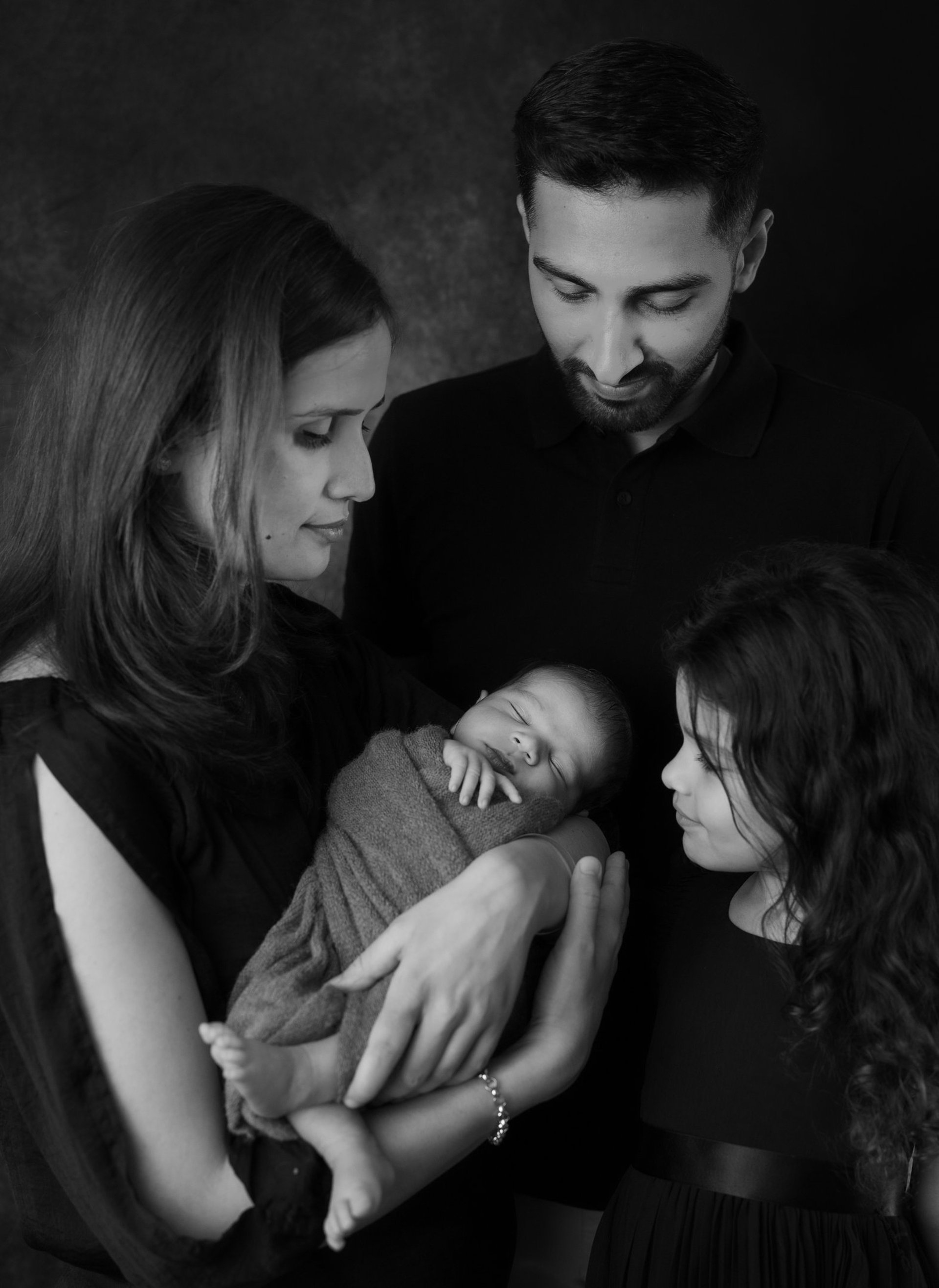 black and white bed linen