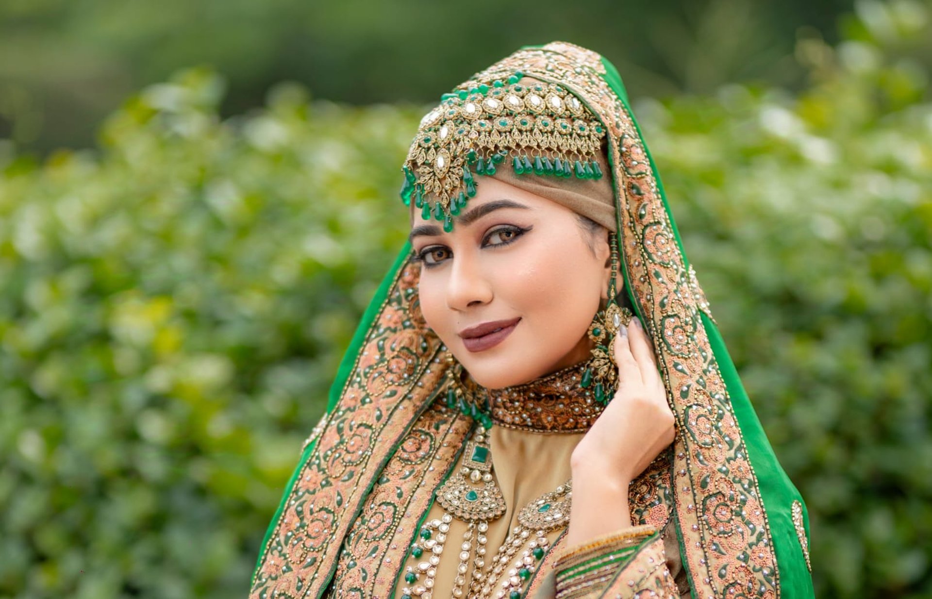 black and brown leather padded tub sofa