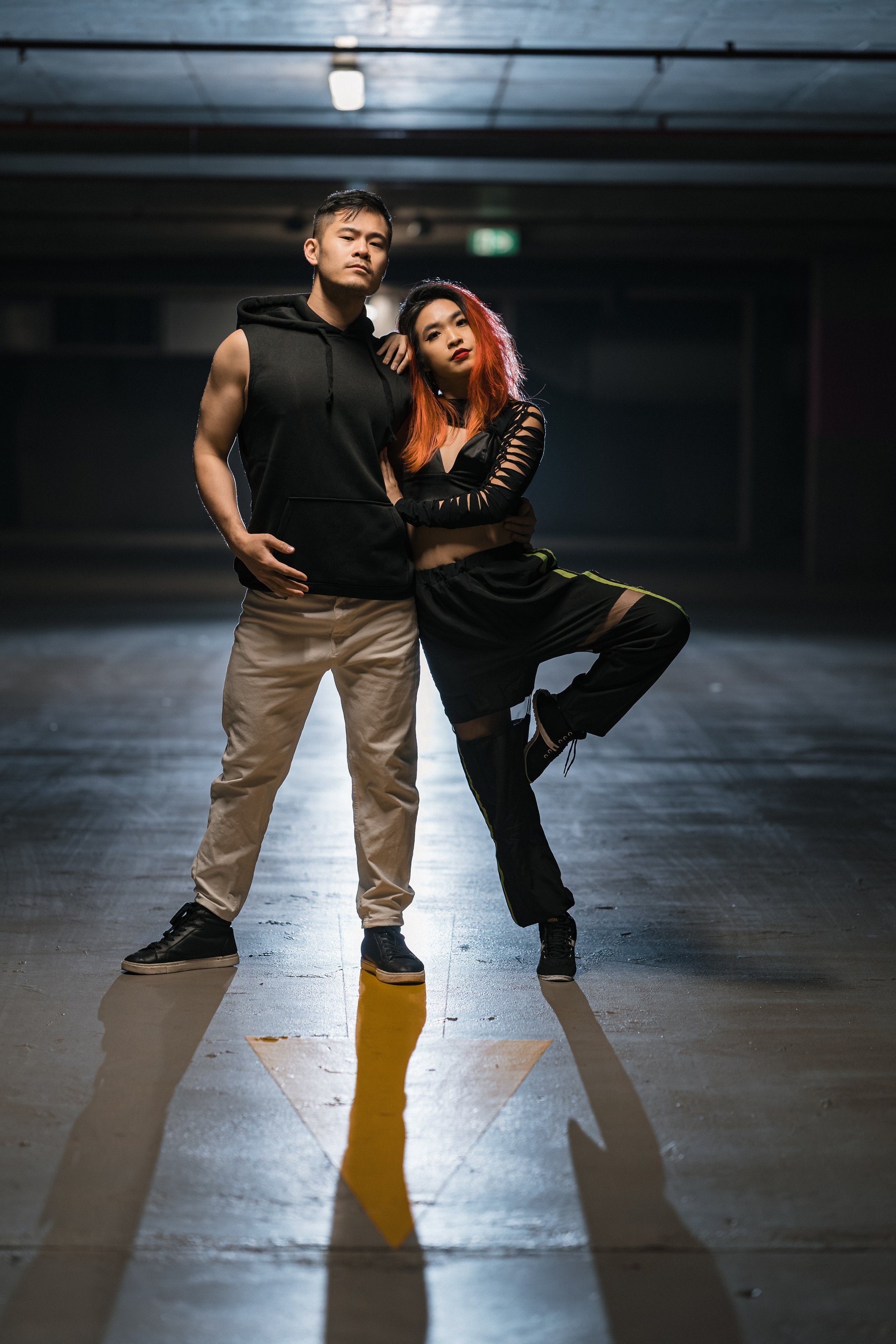 black and white bed linen