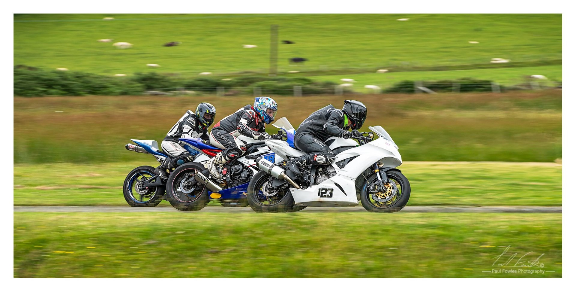 black and white bed linen