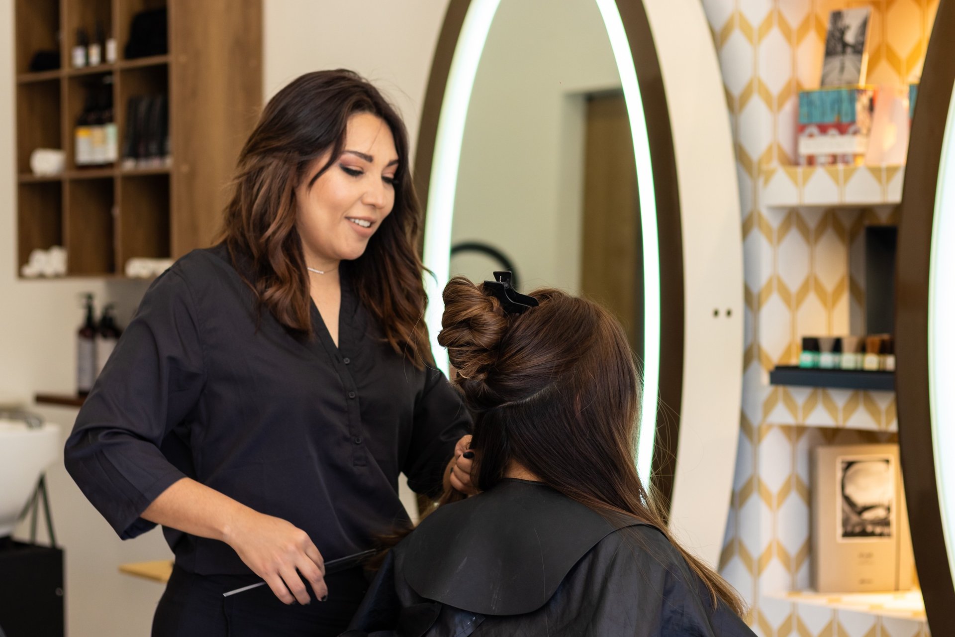 black and white bed linen