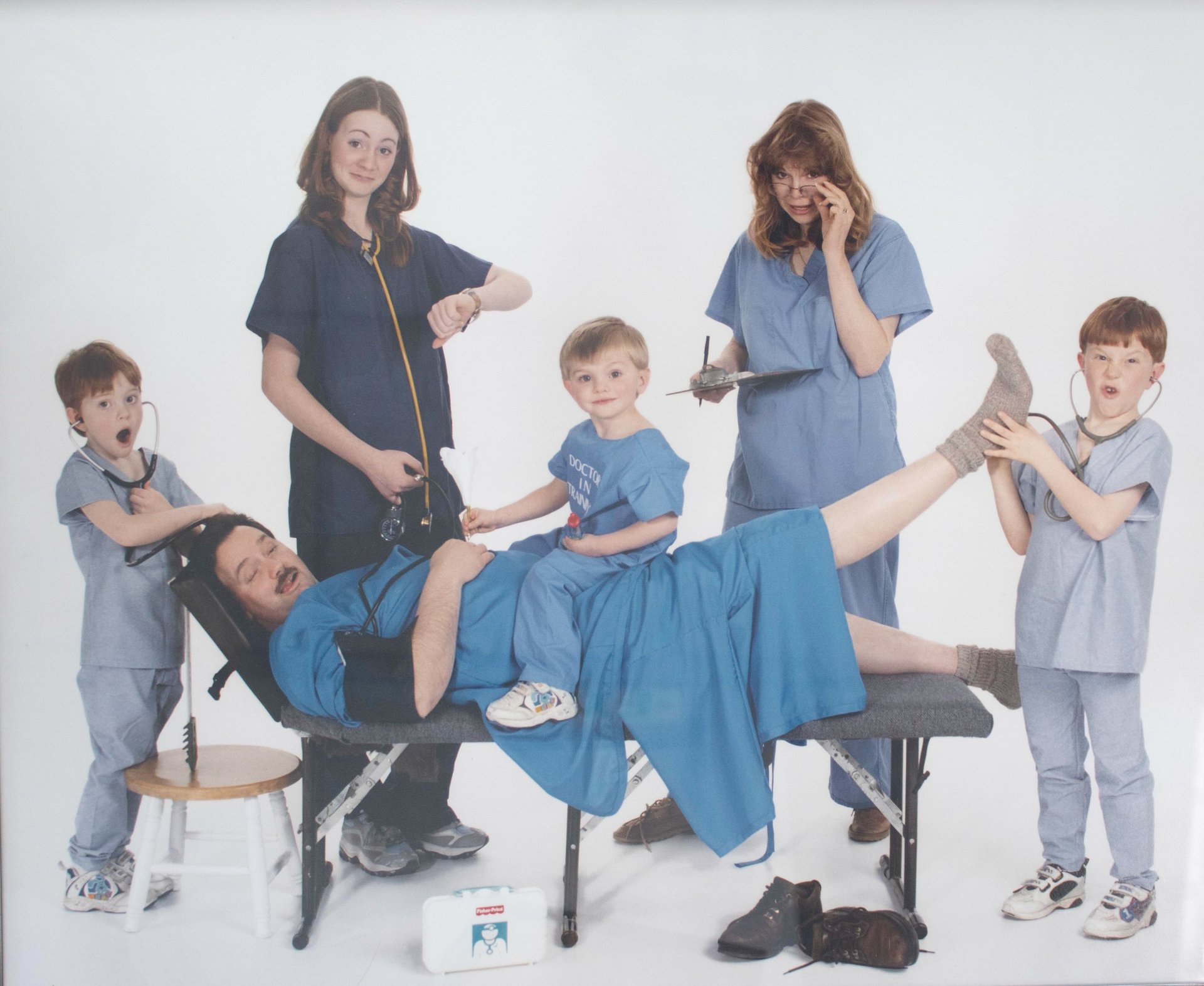 black and white bed linen