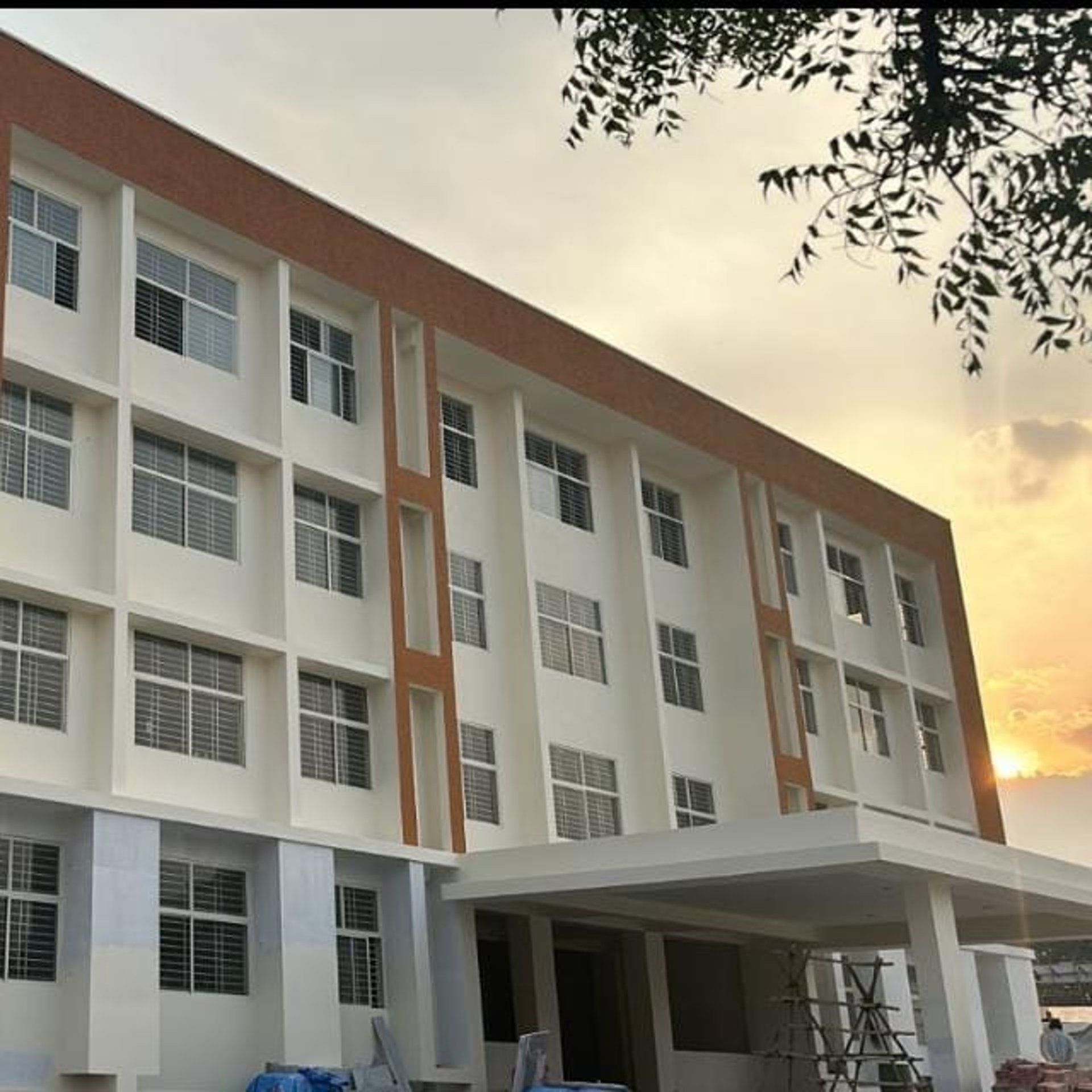 black and white bed linen