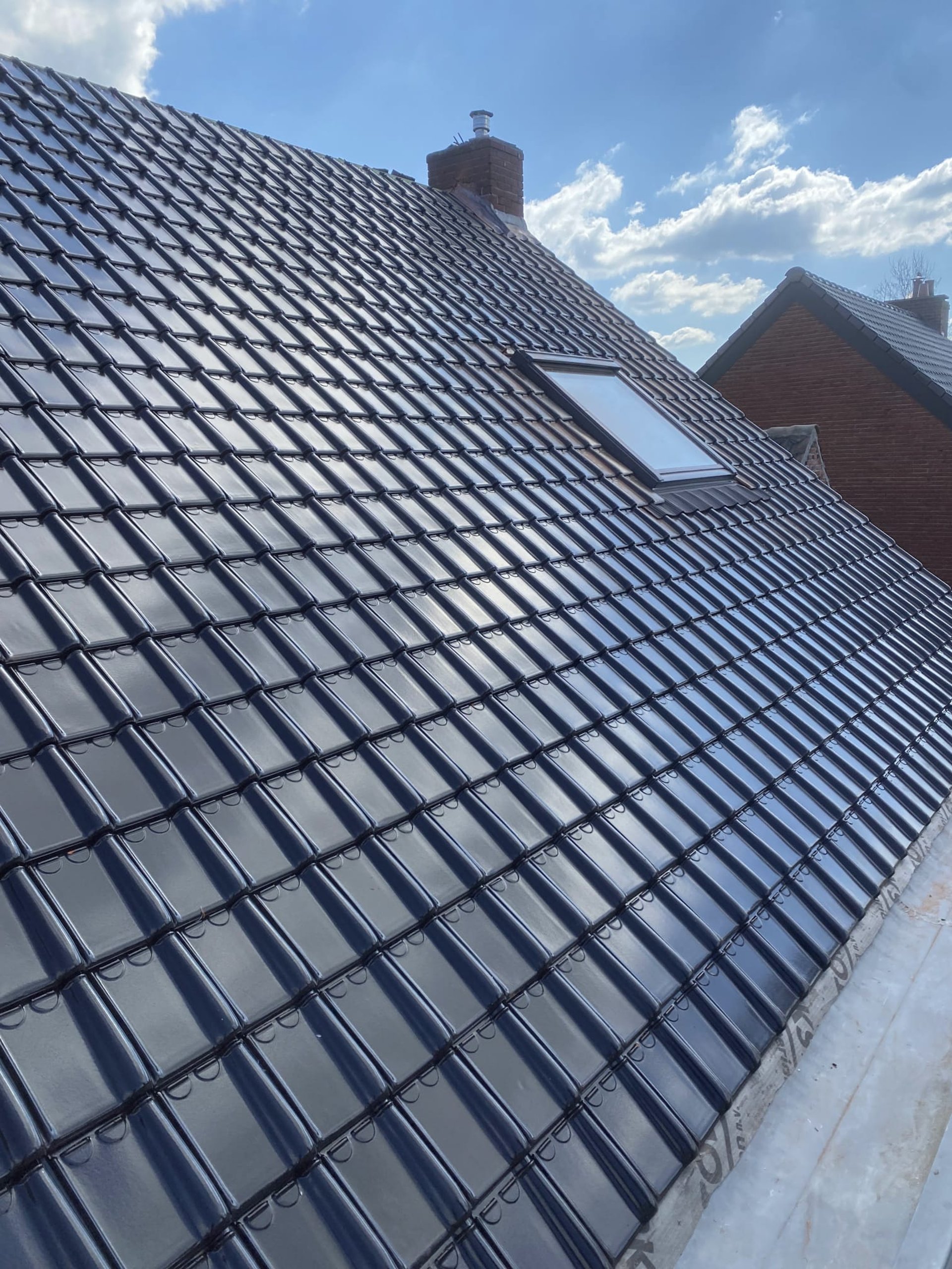 black and white bed linen