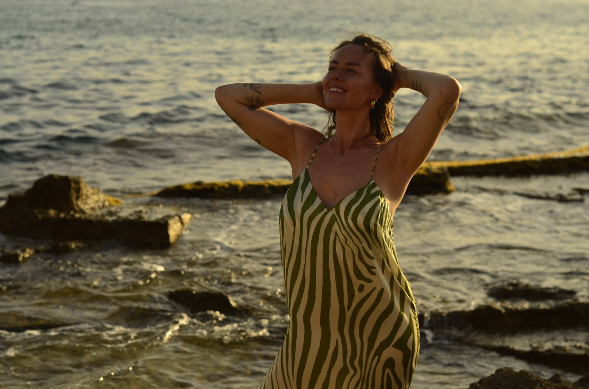 black and white bed linen