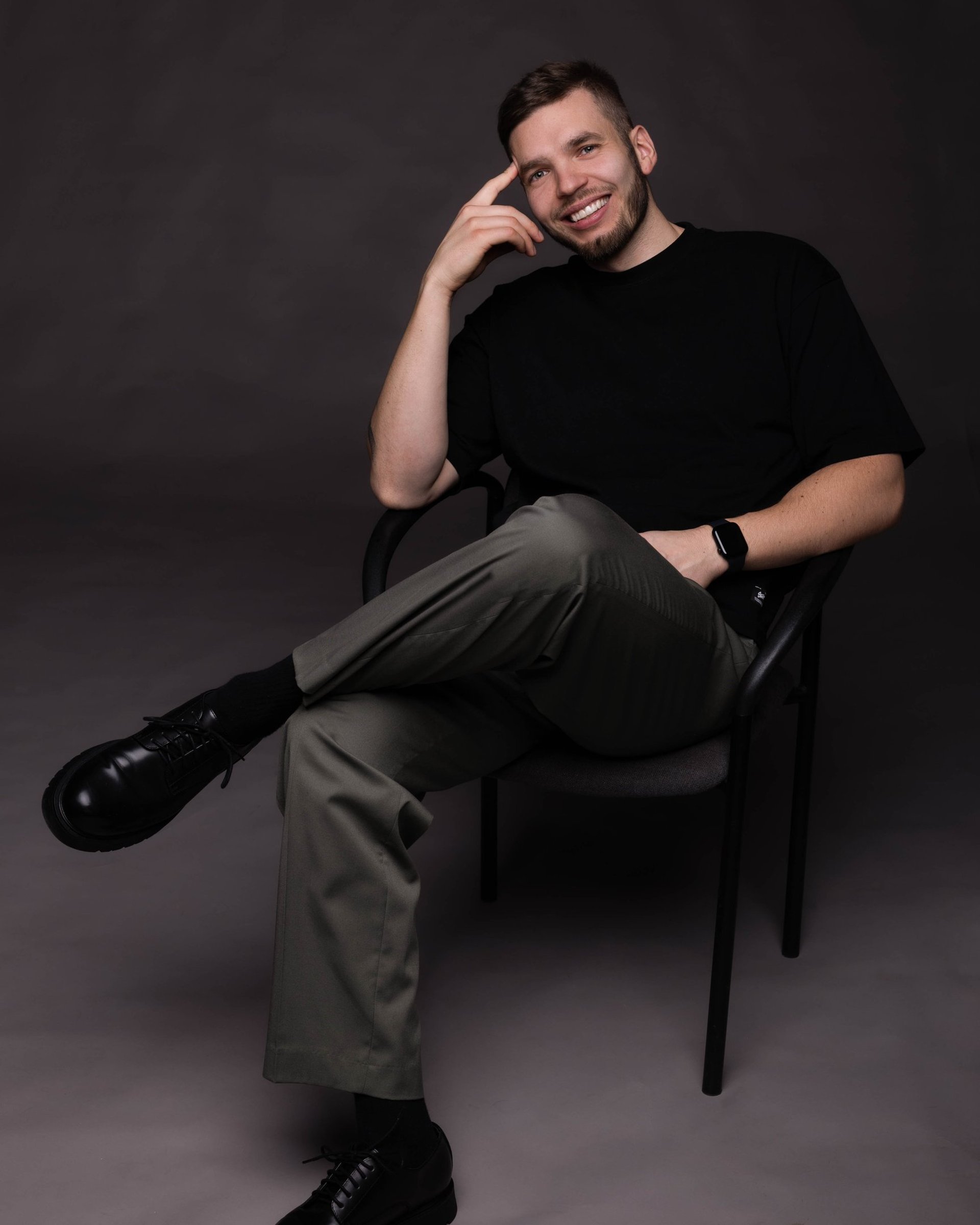 black and white bed linen