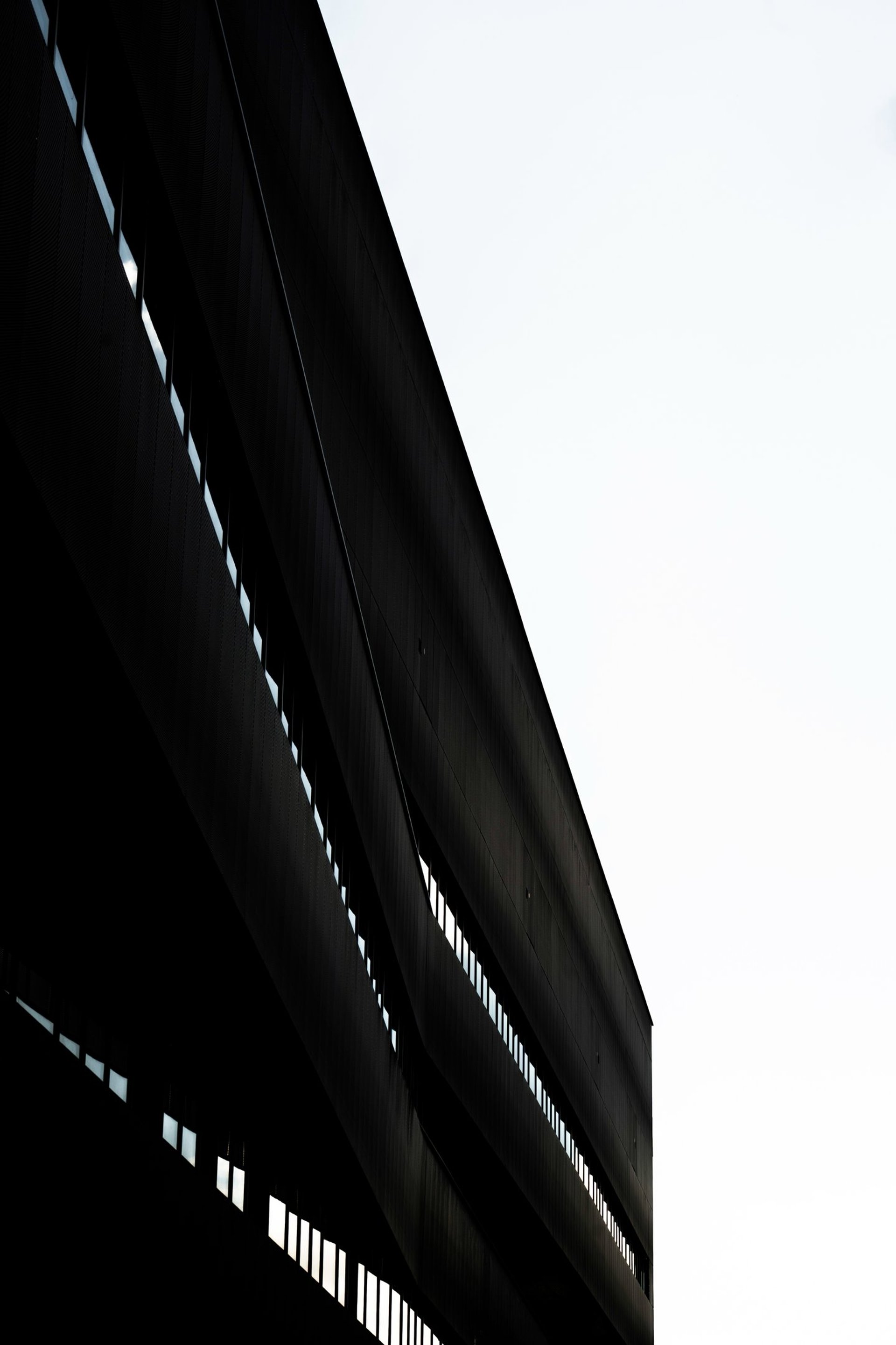 black and white bed linen