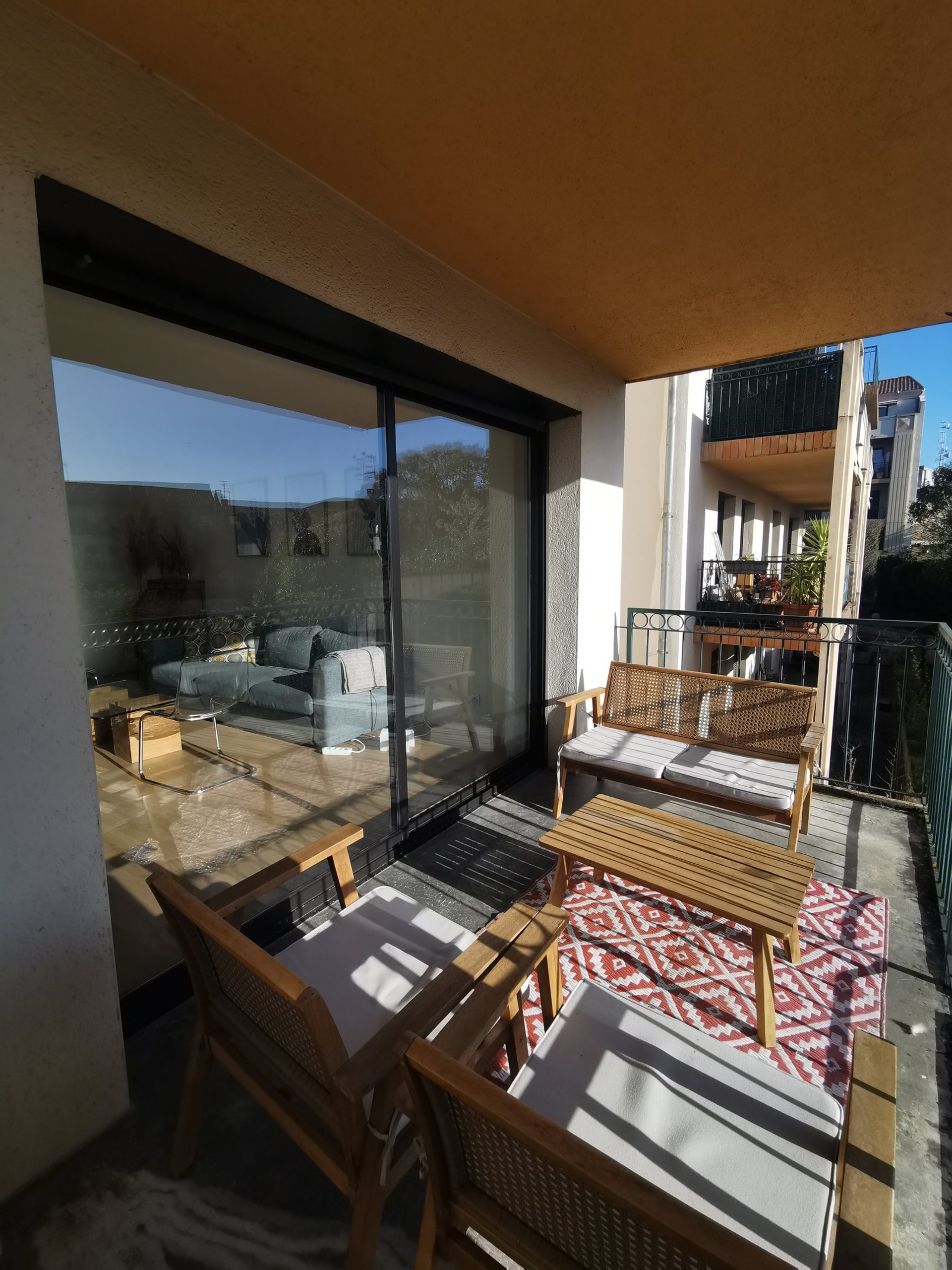 black and brown leather padded tub sofa