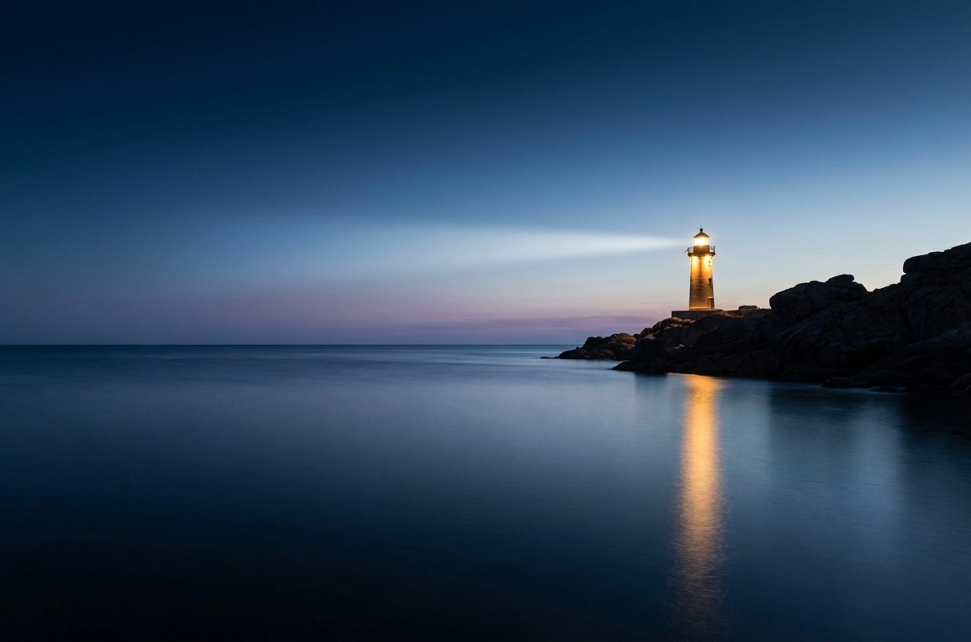 black and brown leather padded tub sofa