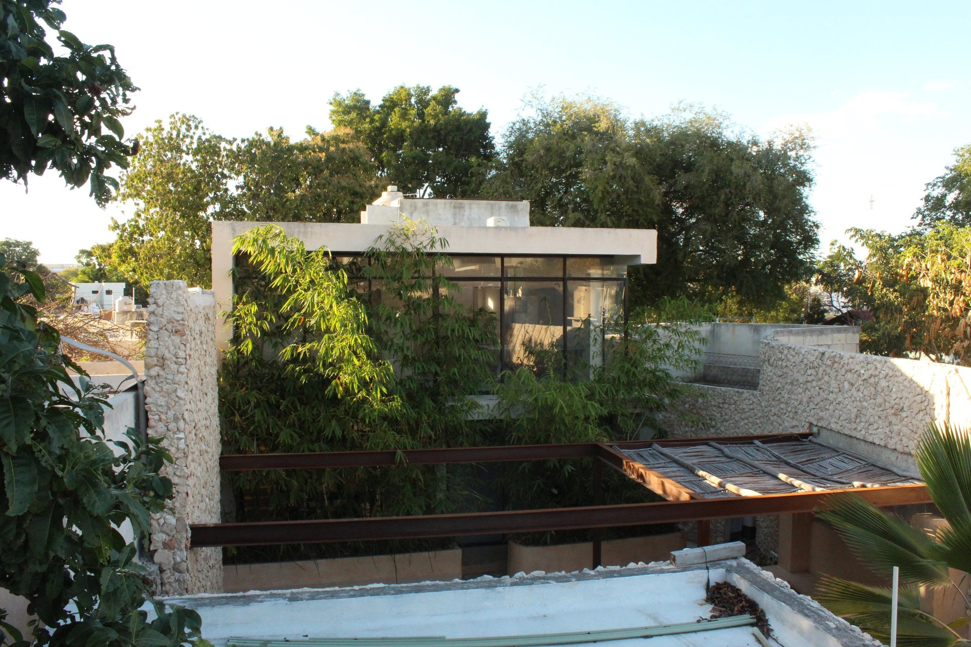 black and white bed linen