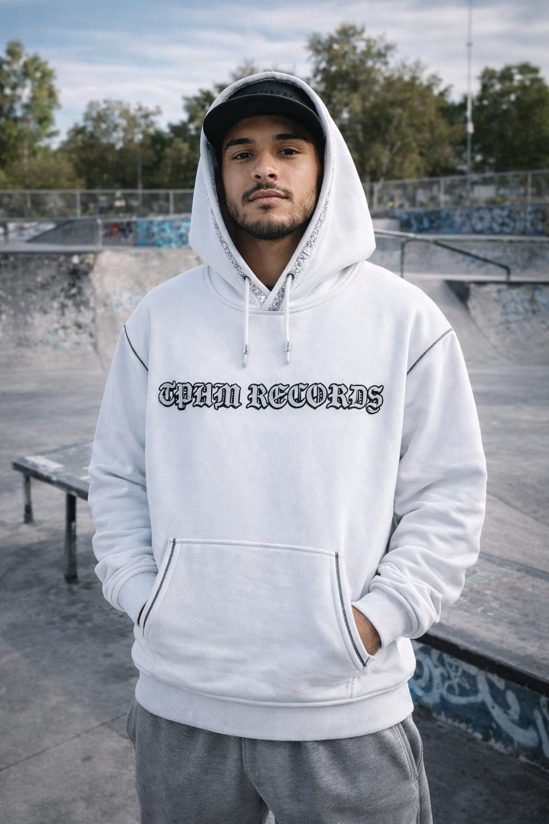 black and white bed linen