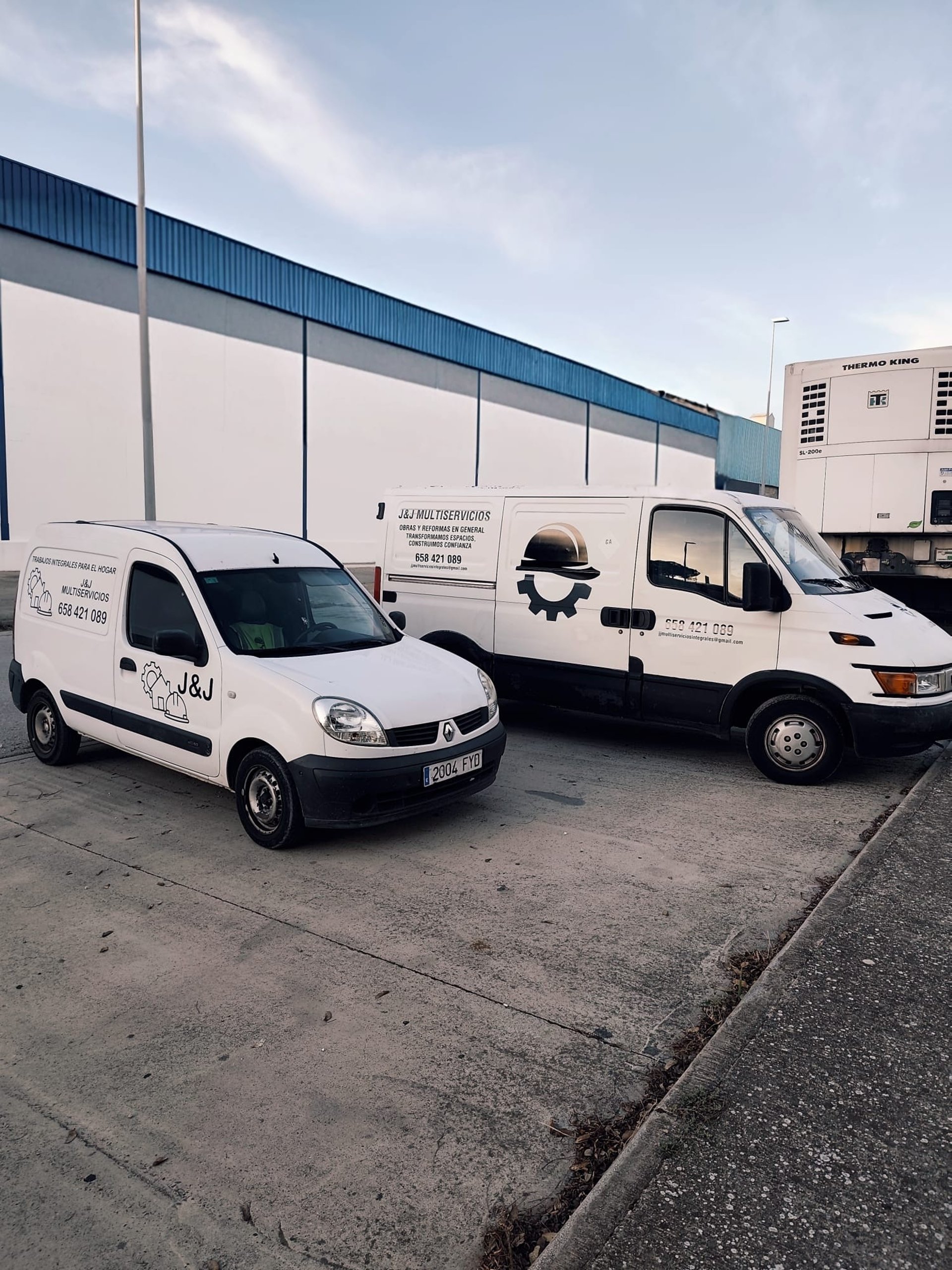 black and brown leather padded tub sofa