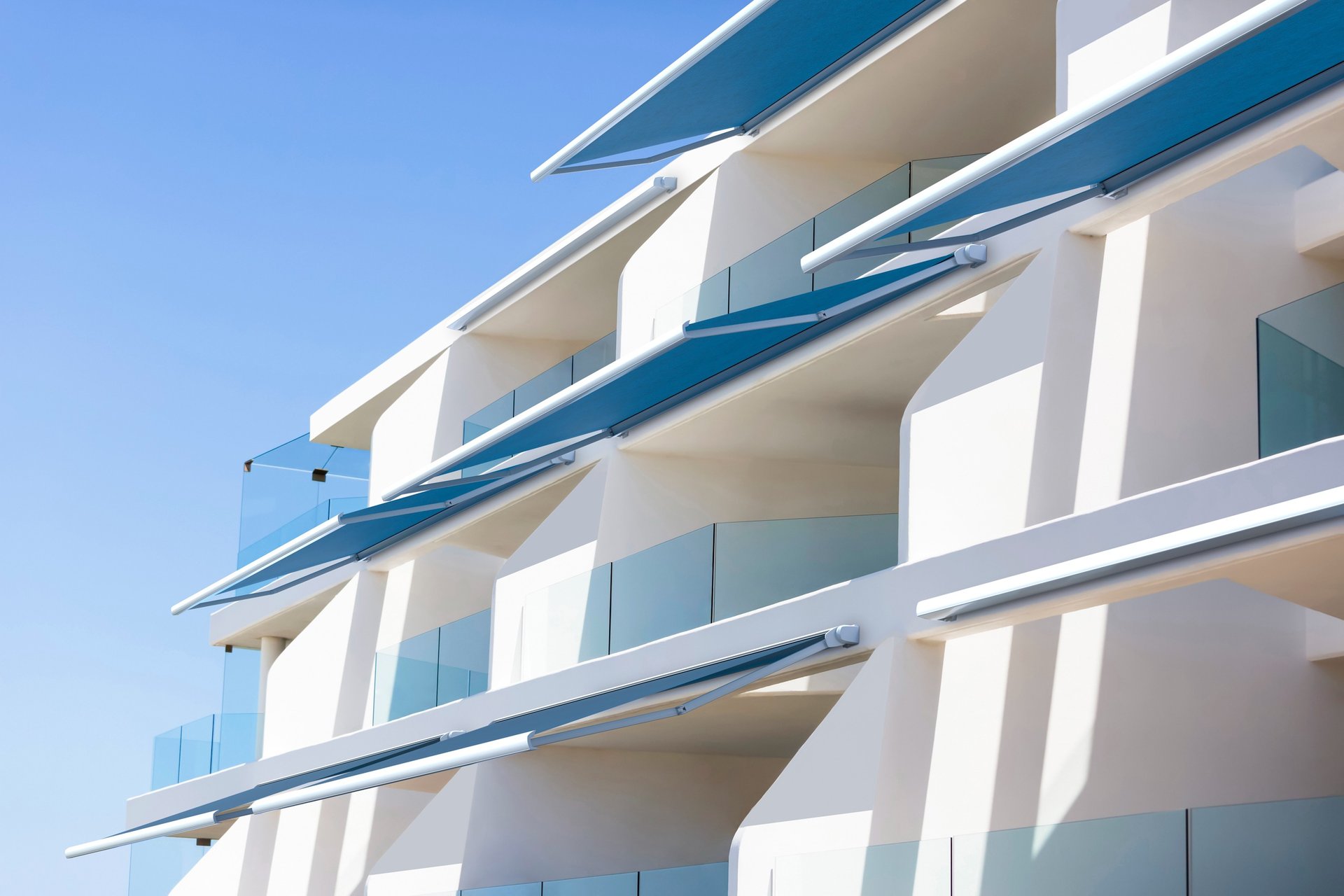 white clouds and blue sky during daytime