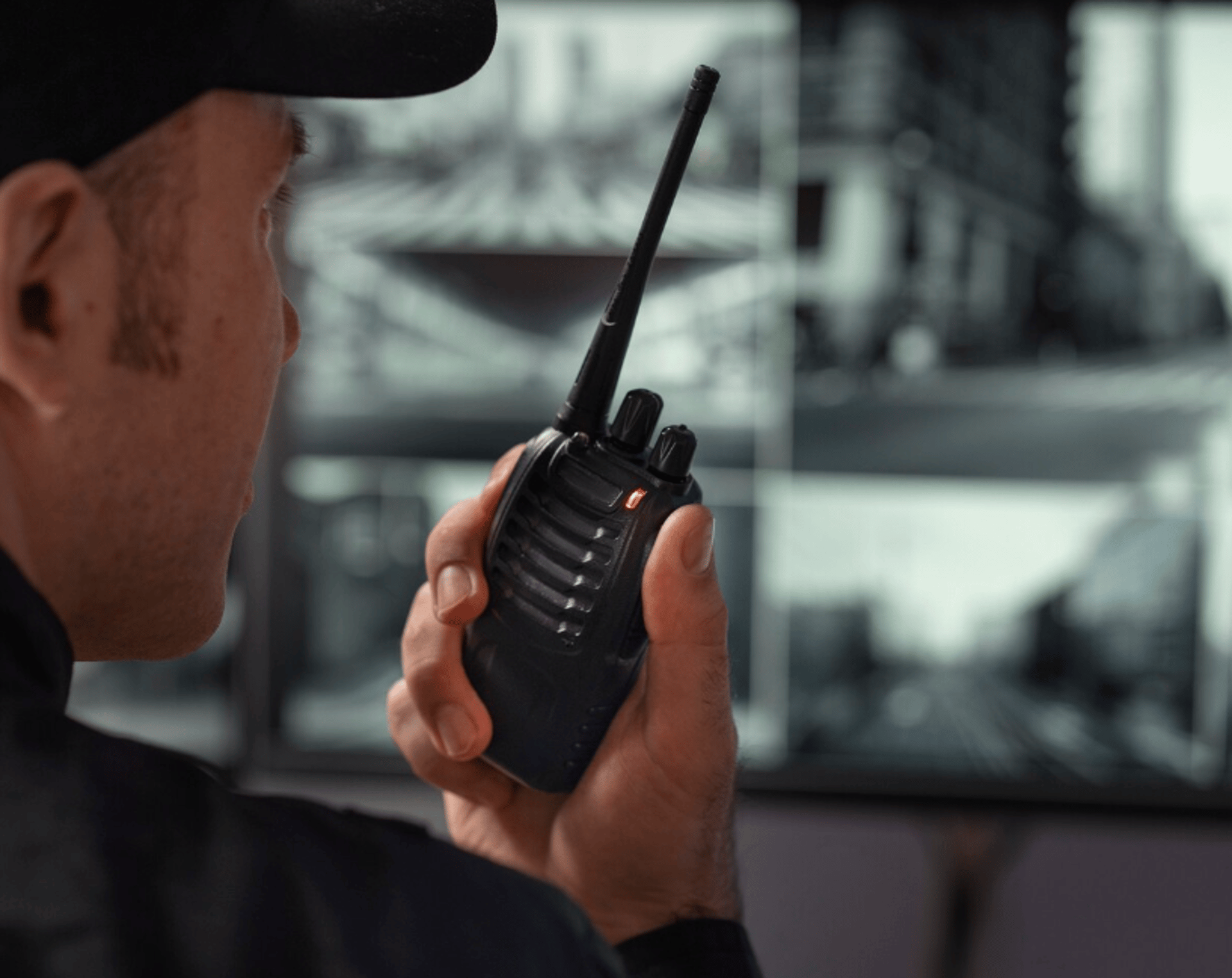 gray computer monitor