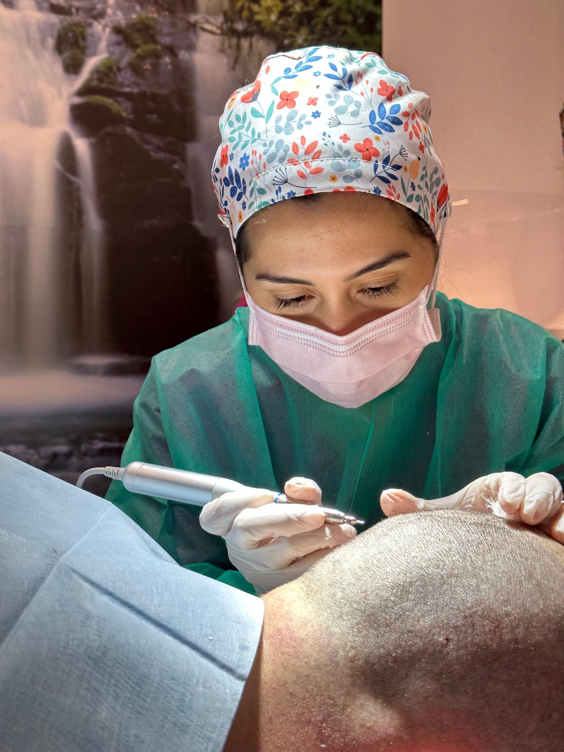 Equipo digital de MiAgencia.Pro planificando estrategias de marketing automatizado