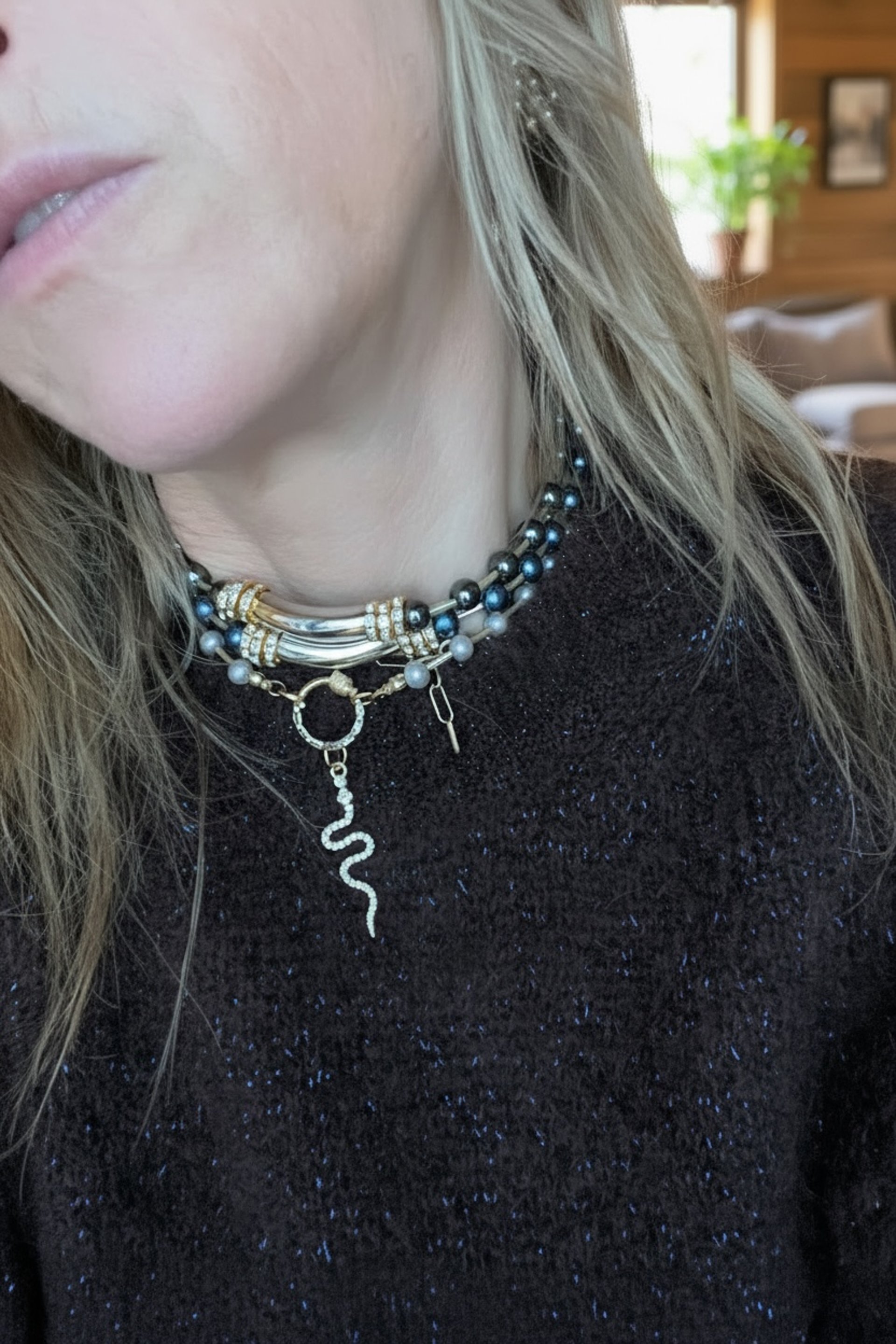 black and white bed linen