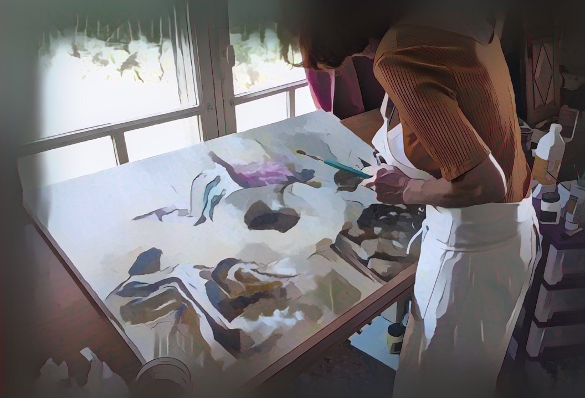 gray computer monitor