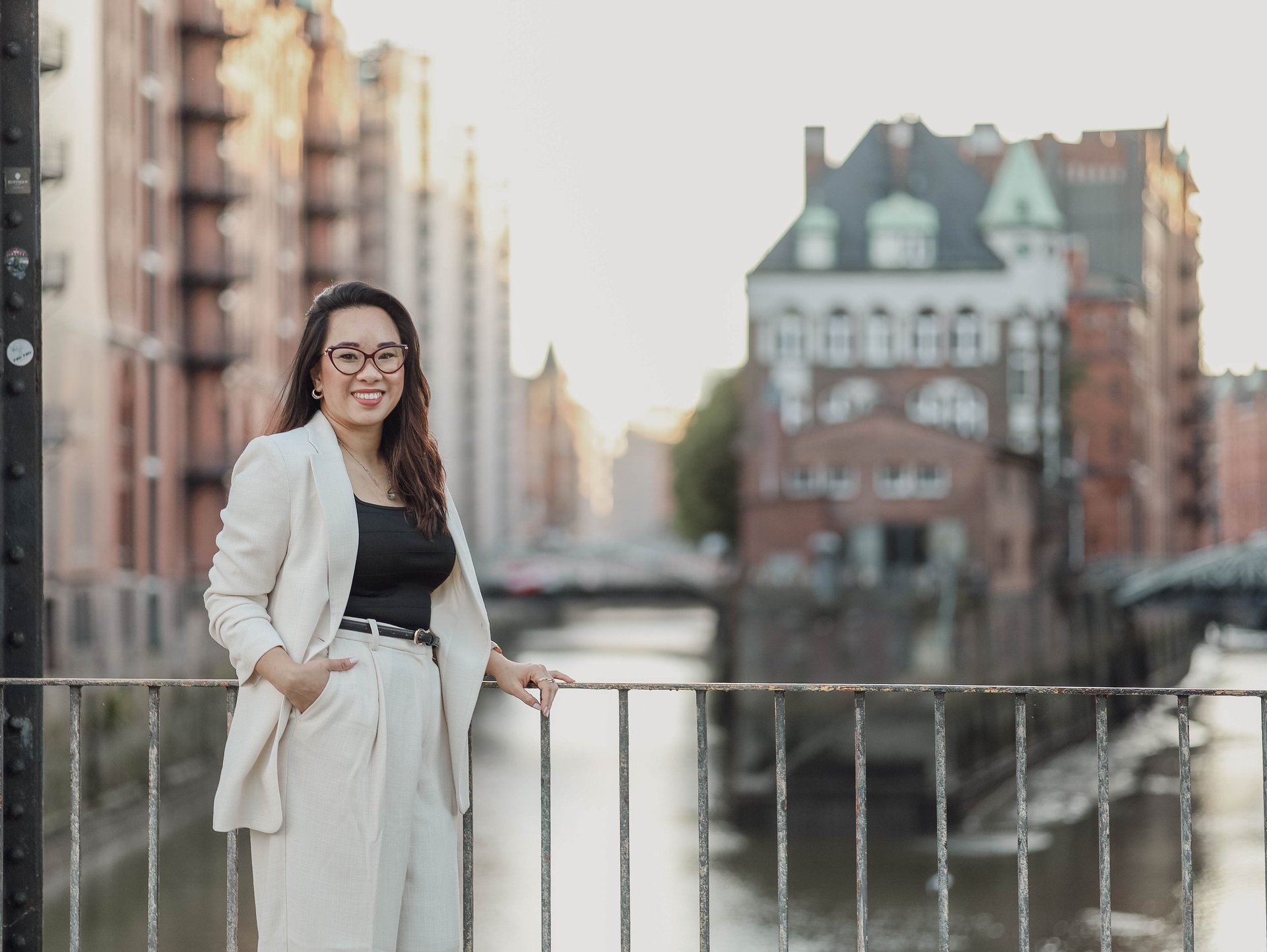 black and brown leather padded tub sofa