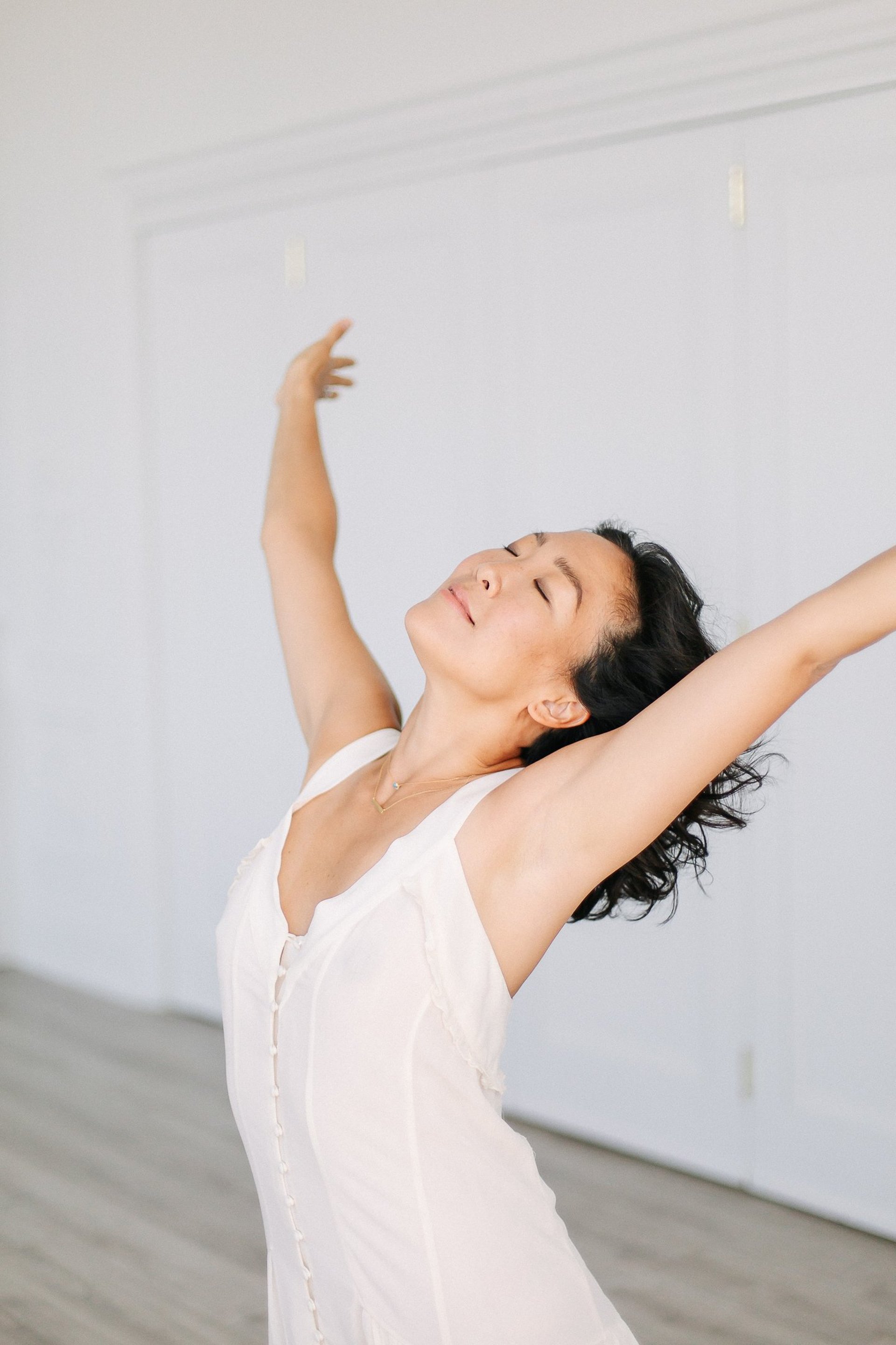 black and white bed linen