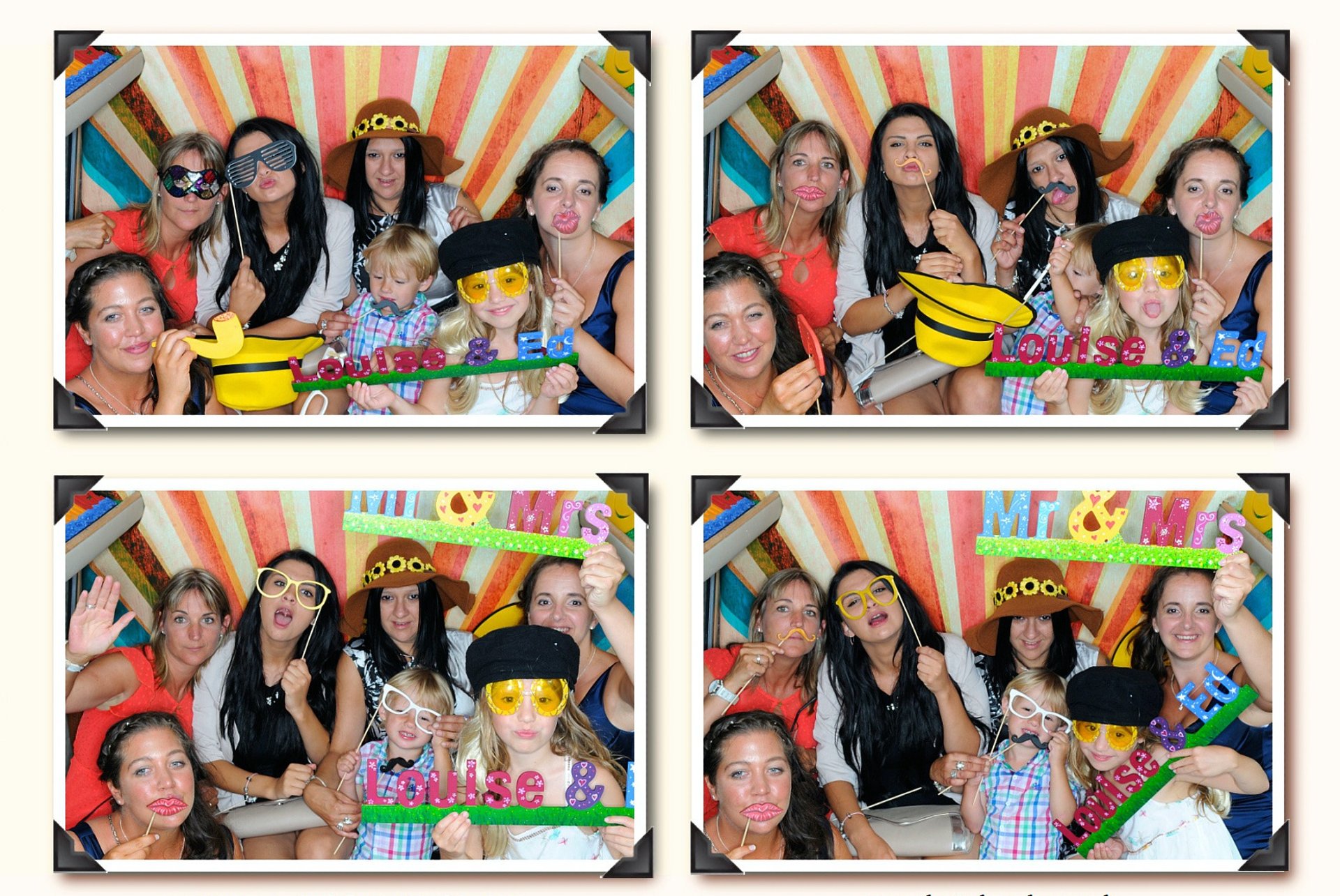 invités riant devant la borne photo