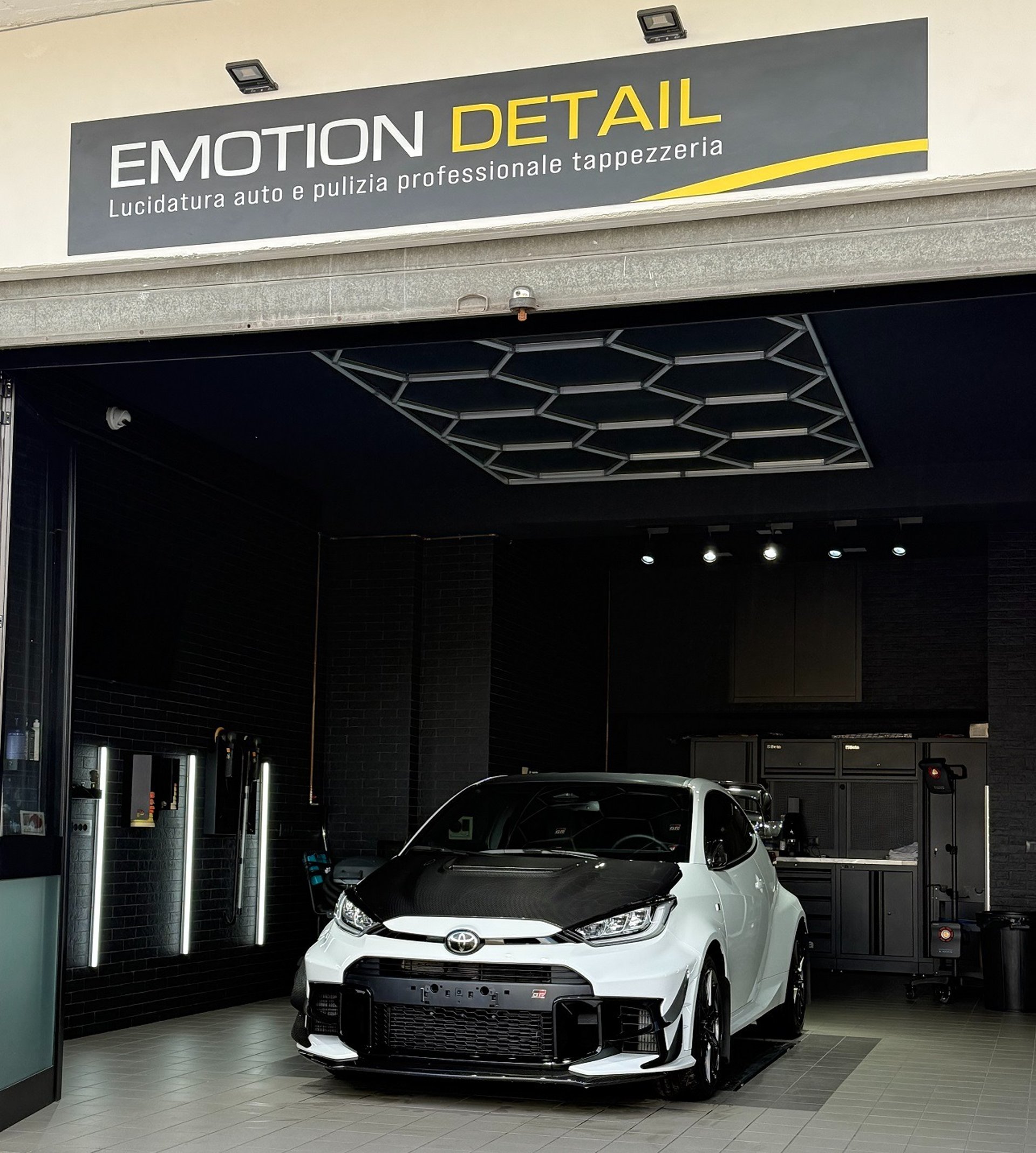 white and black porsche 911