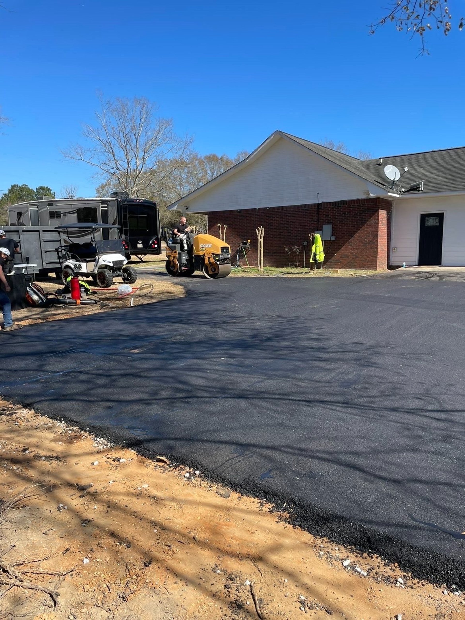 black and white bed linen