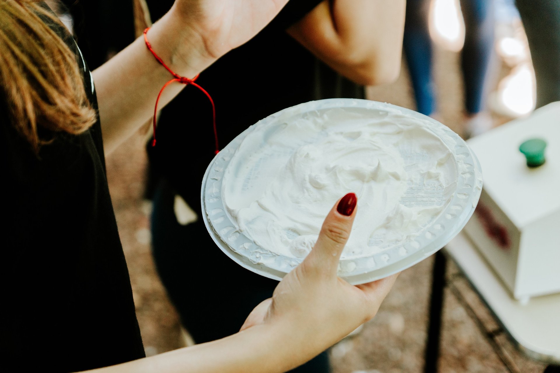 black and white bed linen