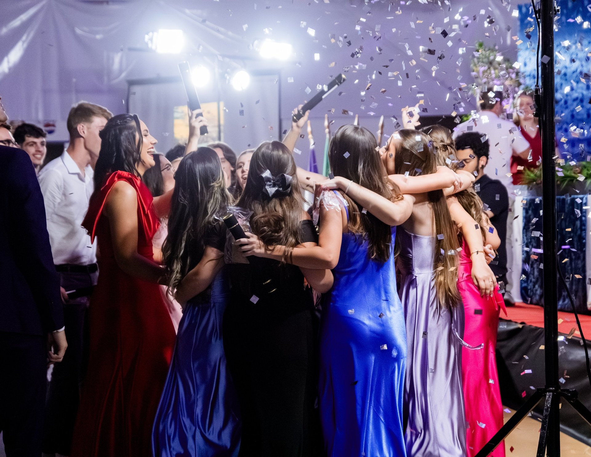 black and white bed linen