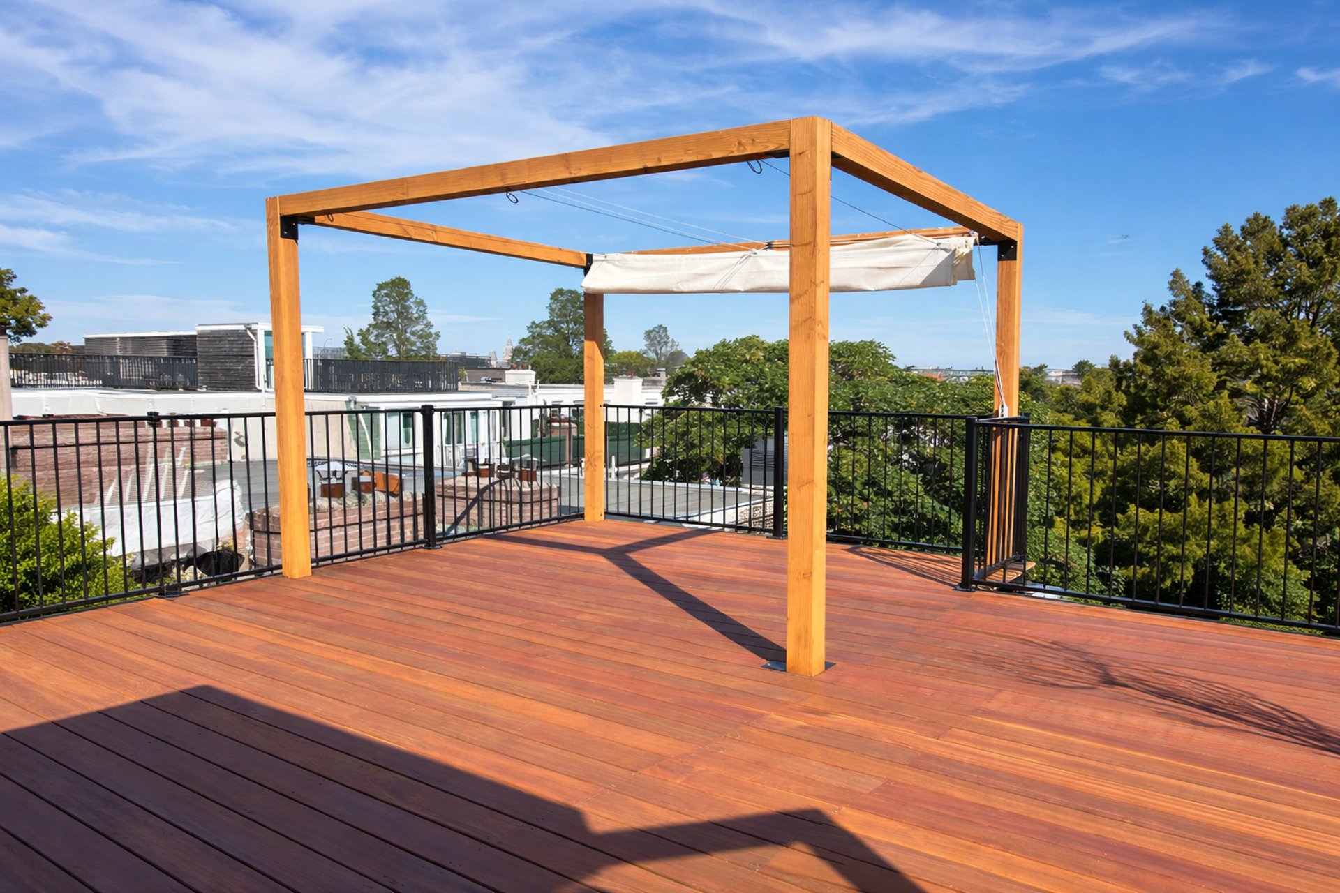 black and white bed linen