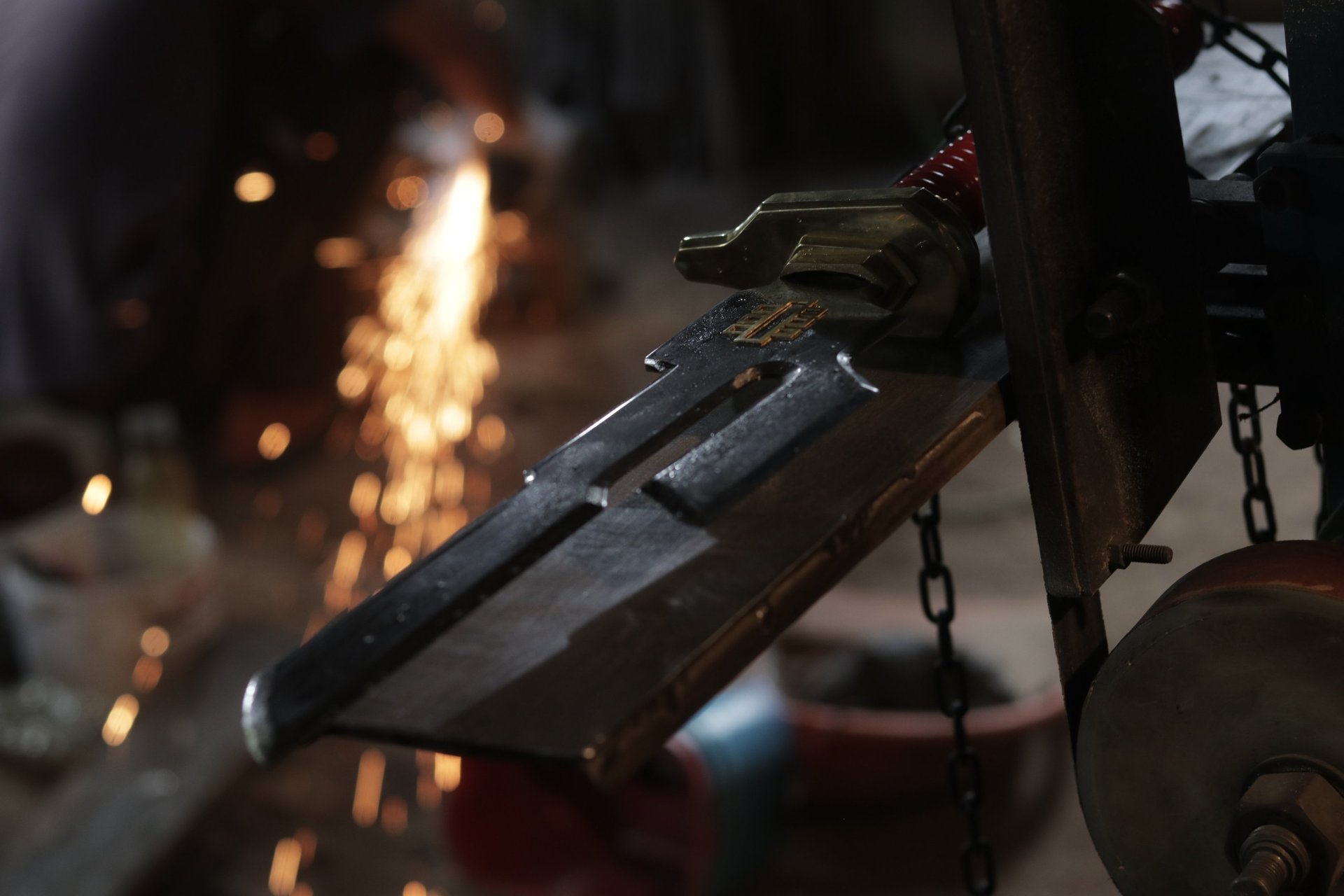 black and white bed linen