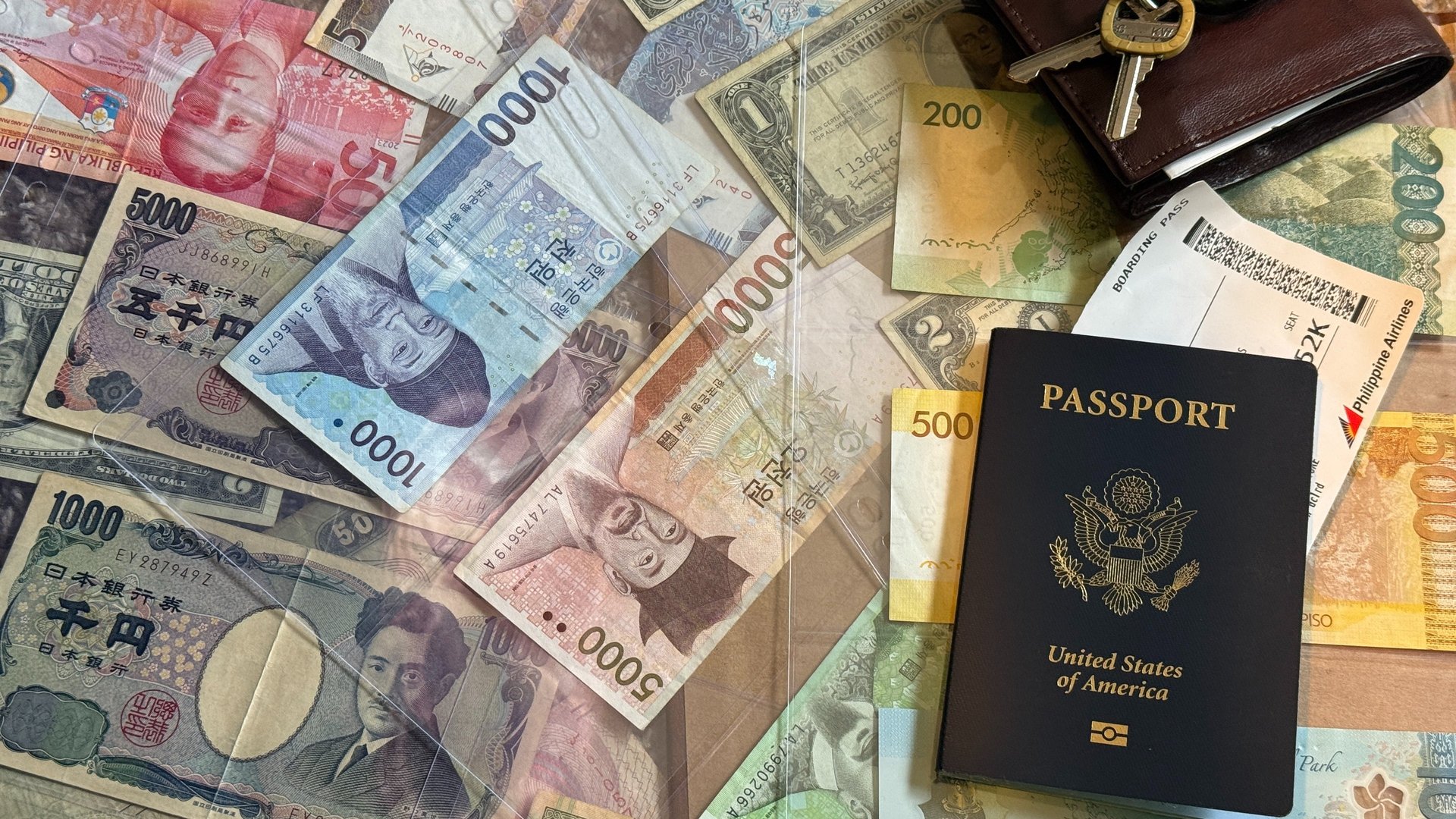 gray computer monitor