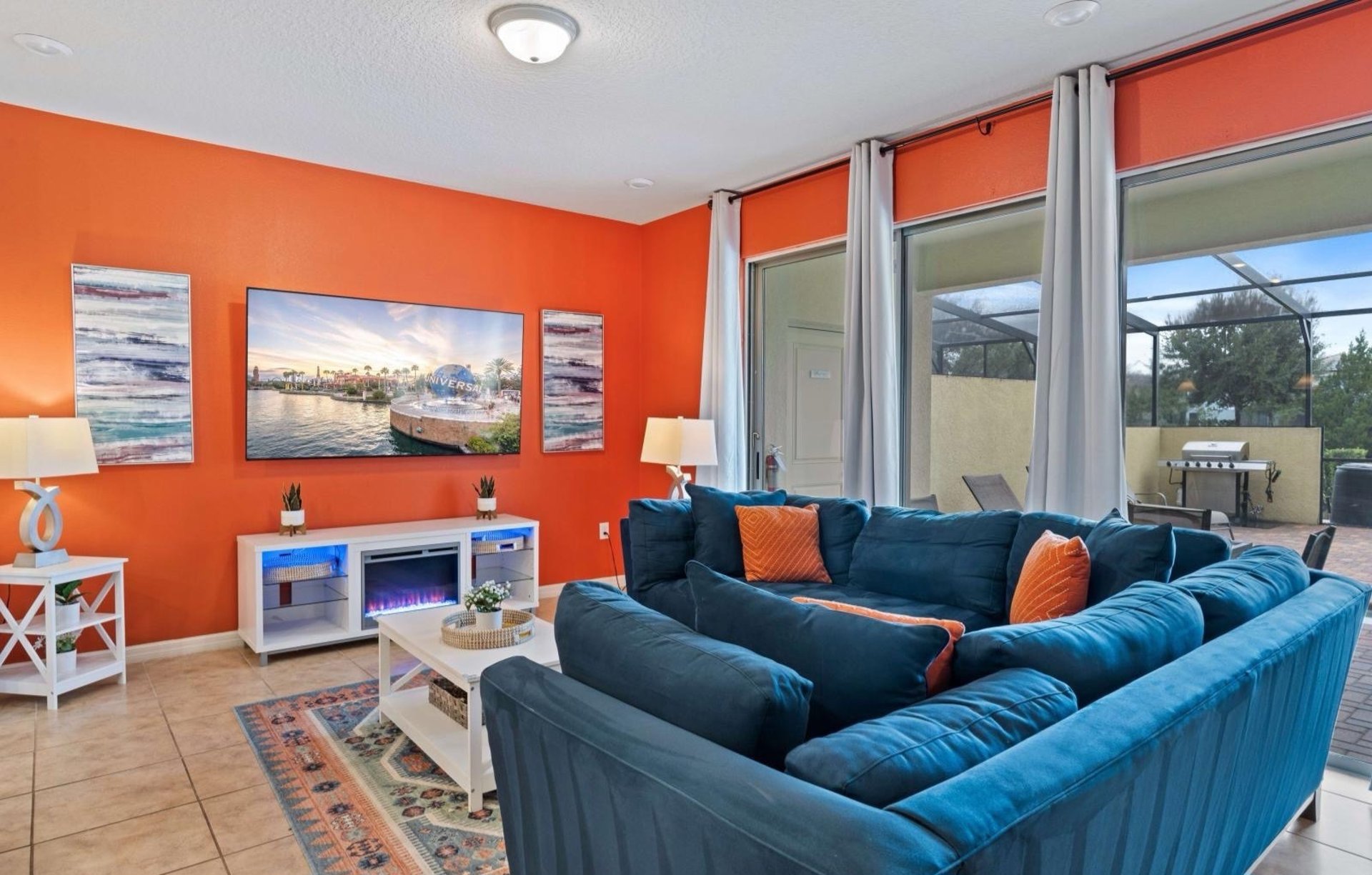 black and white bed linen