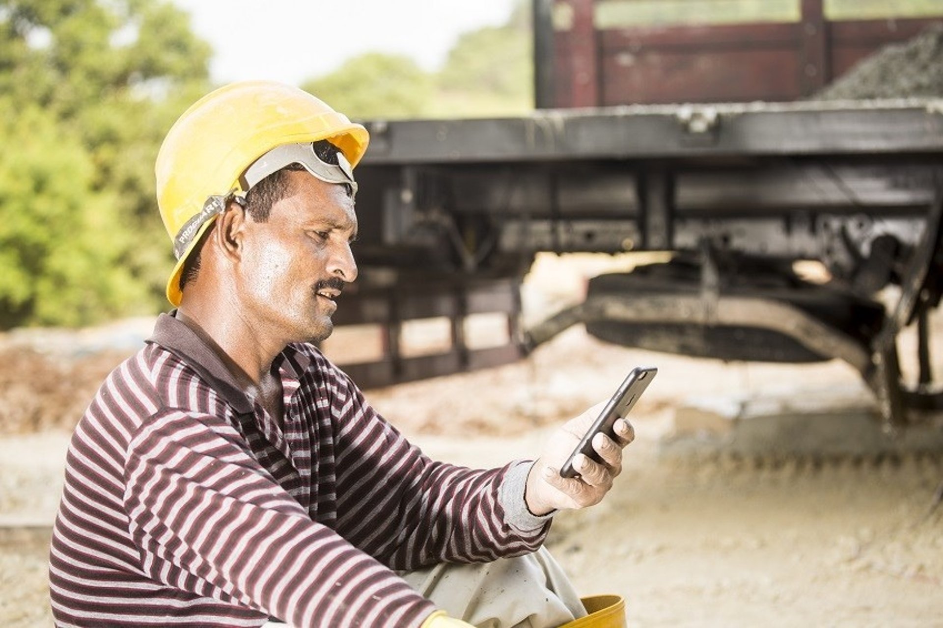 black and brown leather padded tub sofa