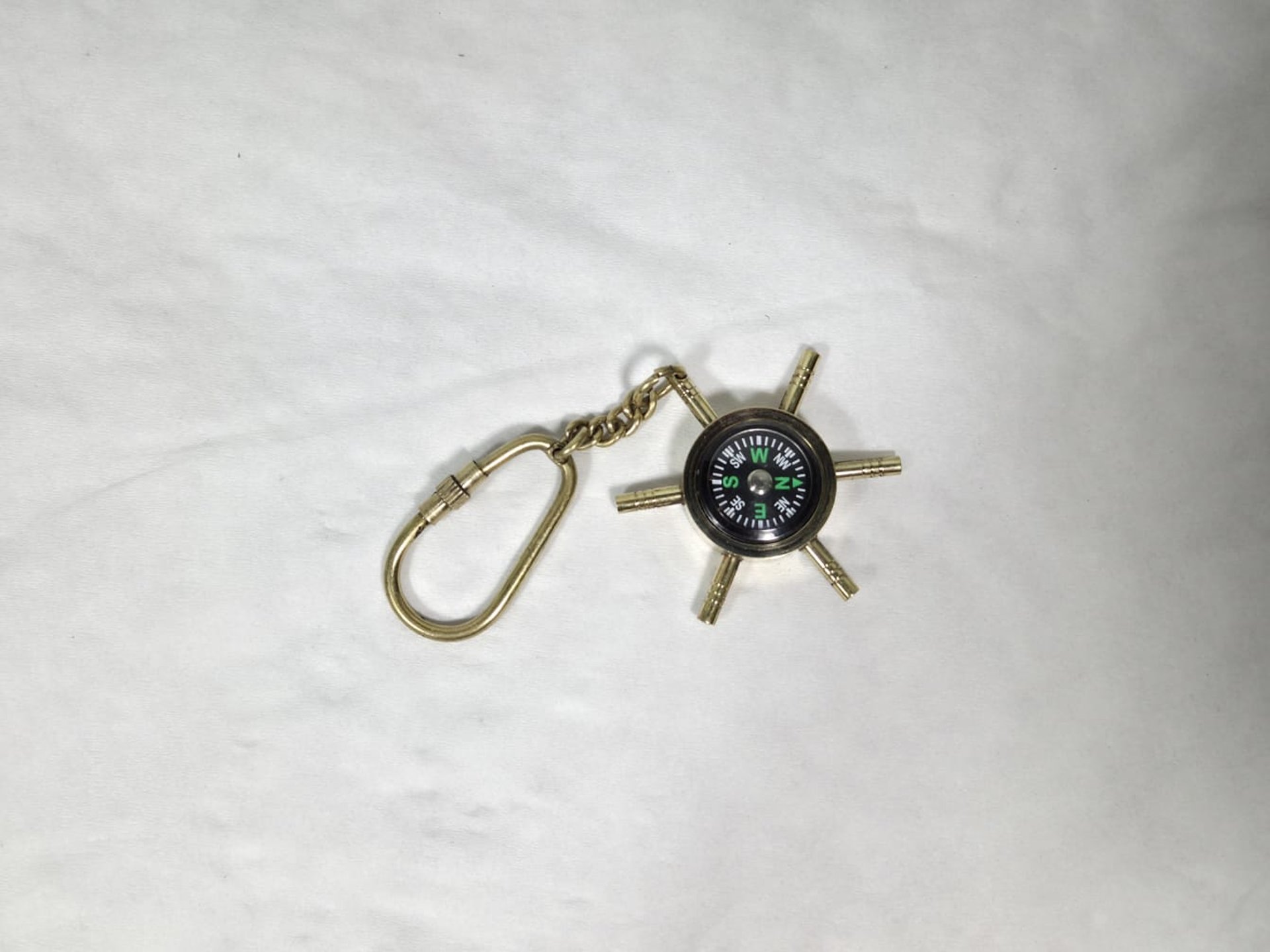 gray computer monitor