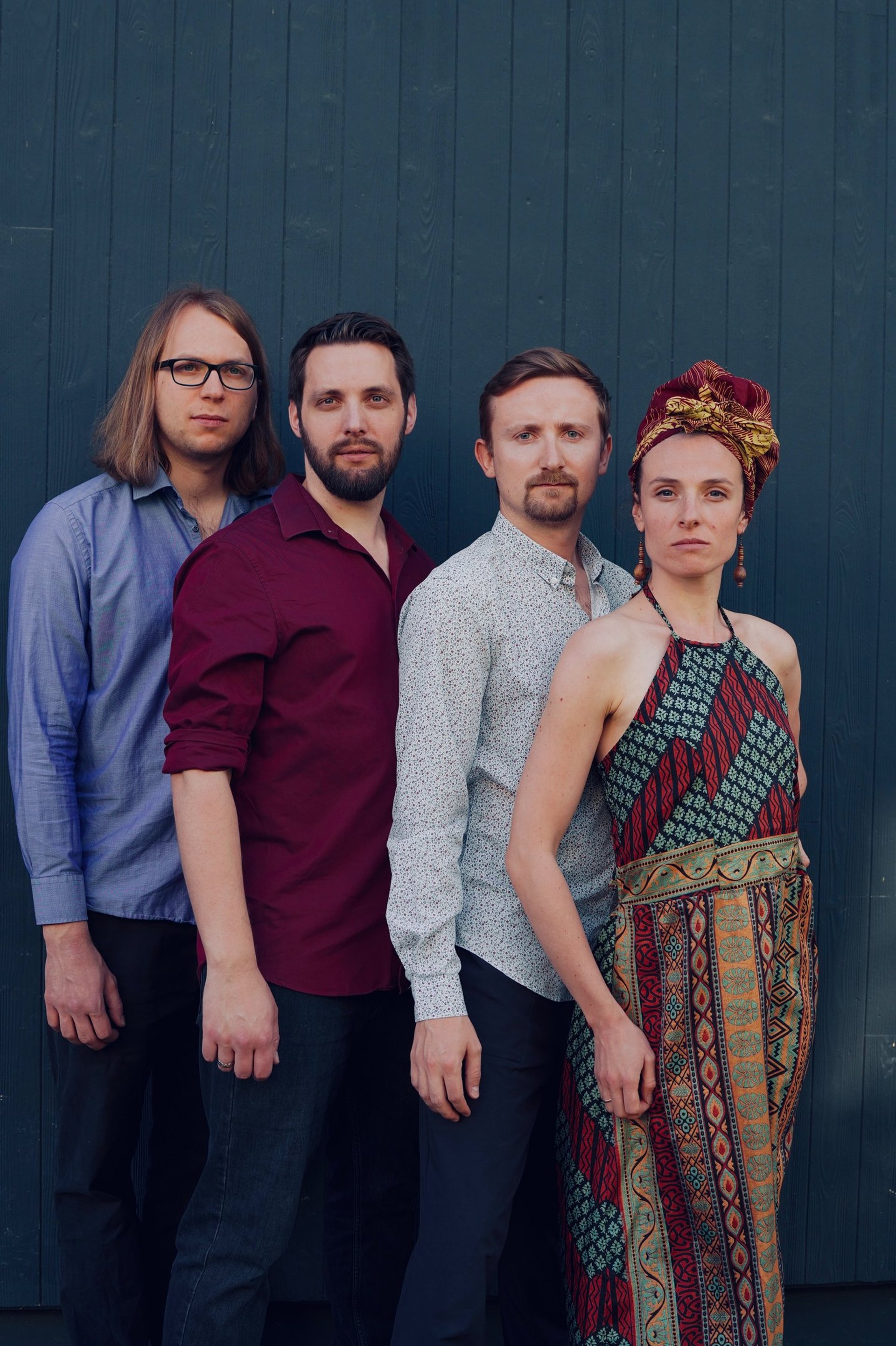 black and white bed linen