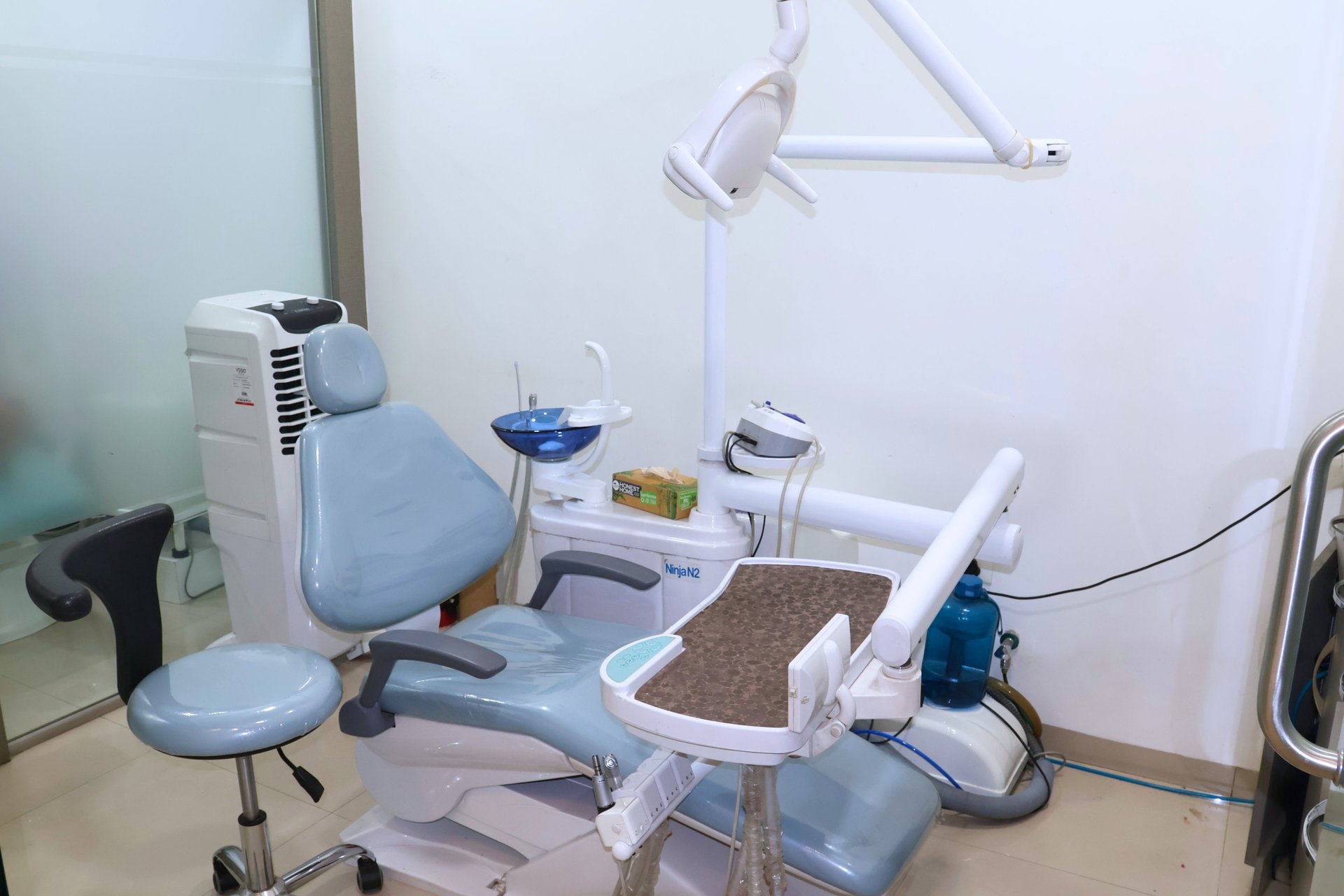 black and brown leather padded tub sofa