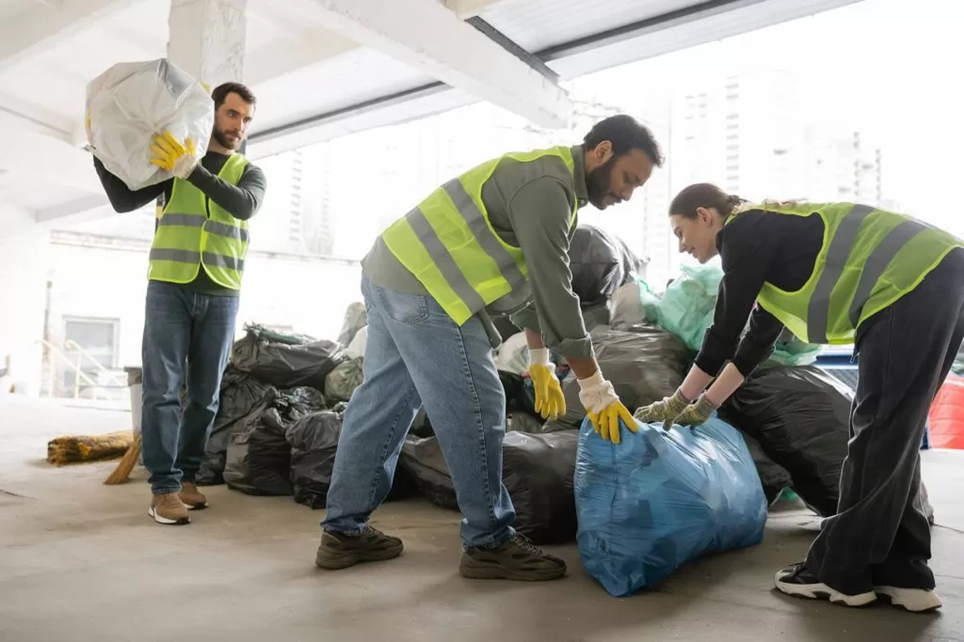 black and brown leather padded tub sofa